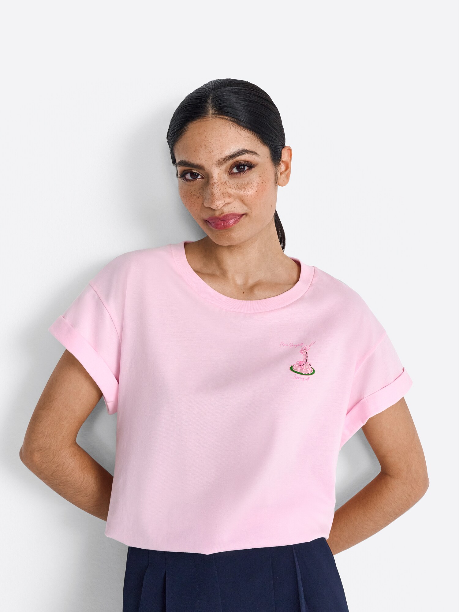 Thumbnail - Rich & Royal T-Shirt