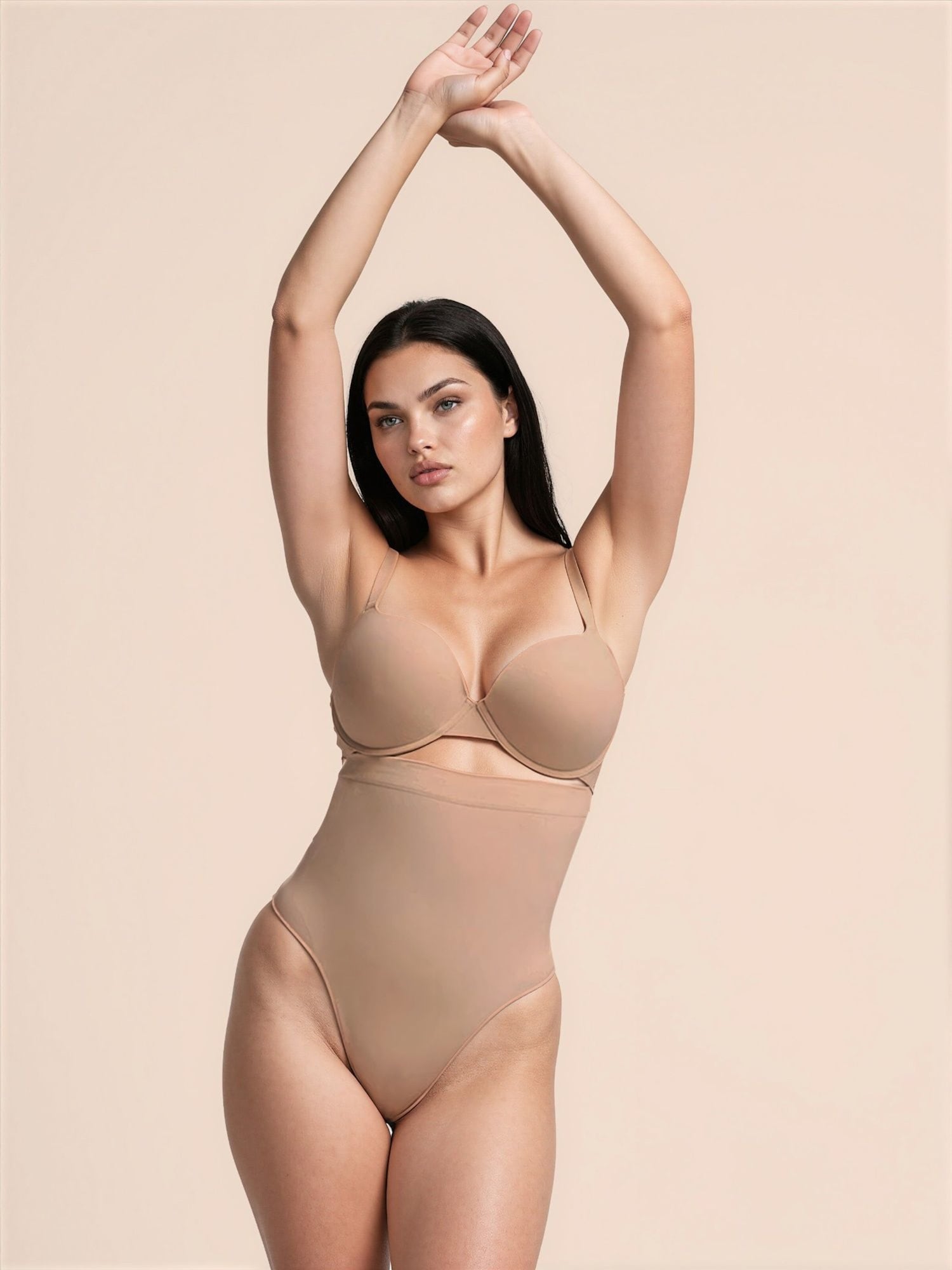 Hiccup Hlačice za oblikovanje 'Nahtloser Shapewear-String mit Hoher Taille und Formeffekt' svijetlobež