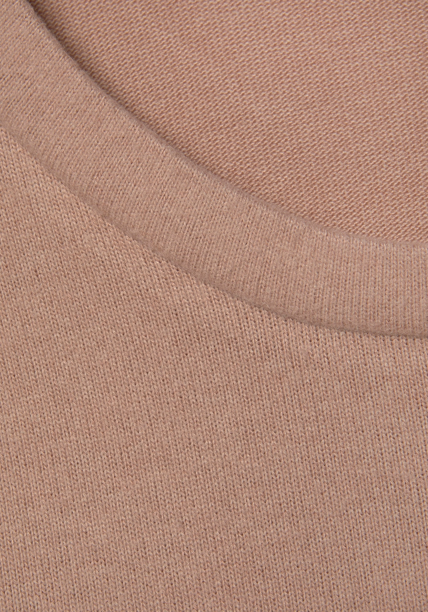 Thumbnail - Pullover