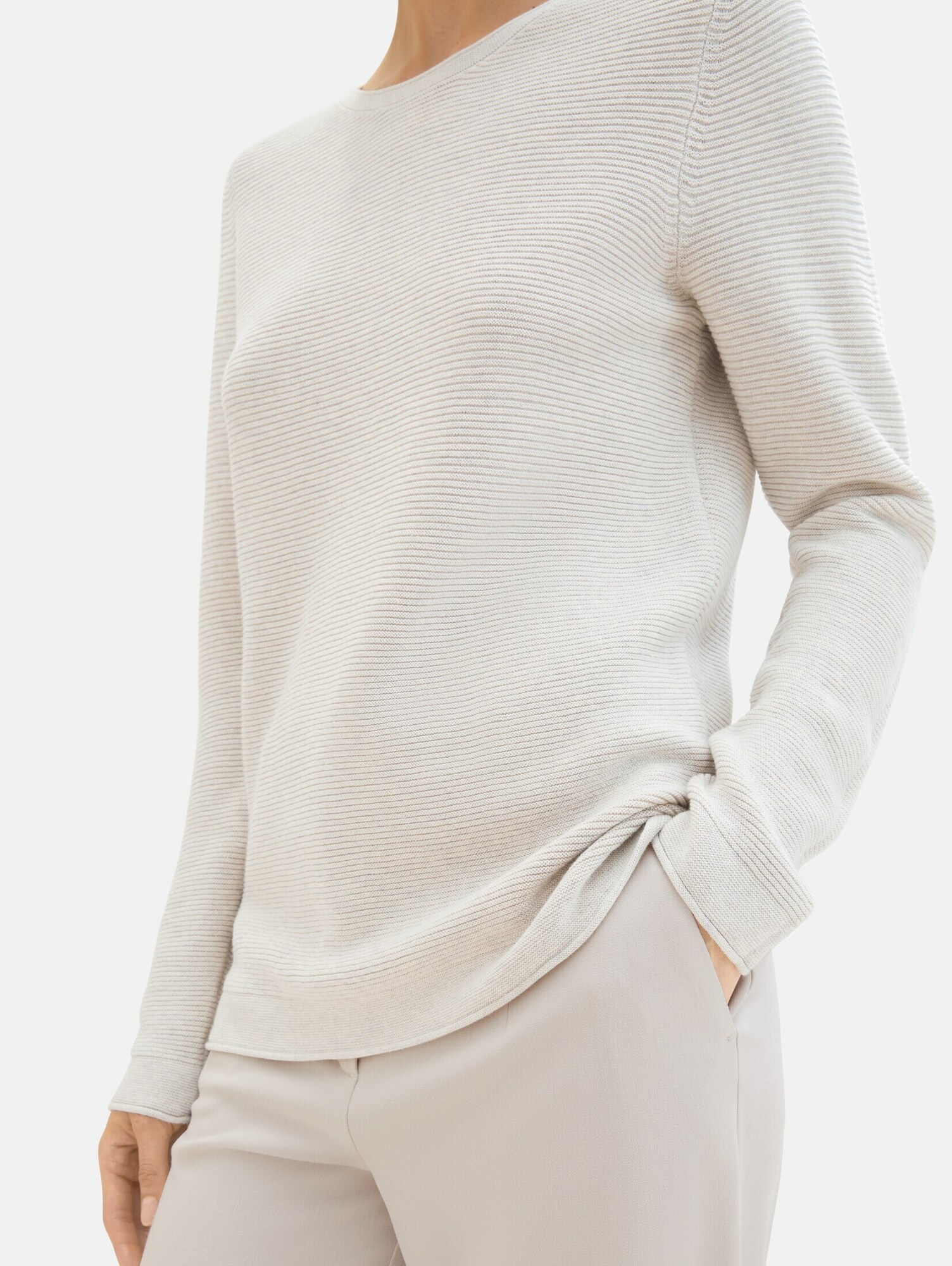 Thumbnail - Pullover