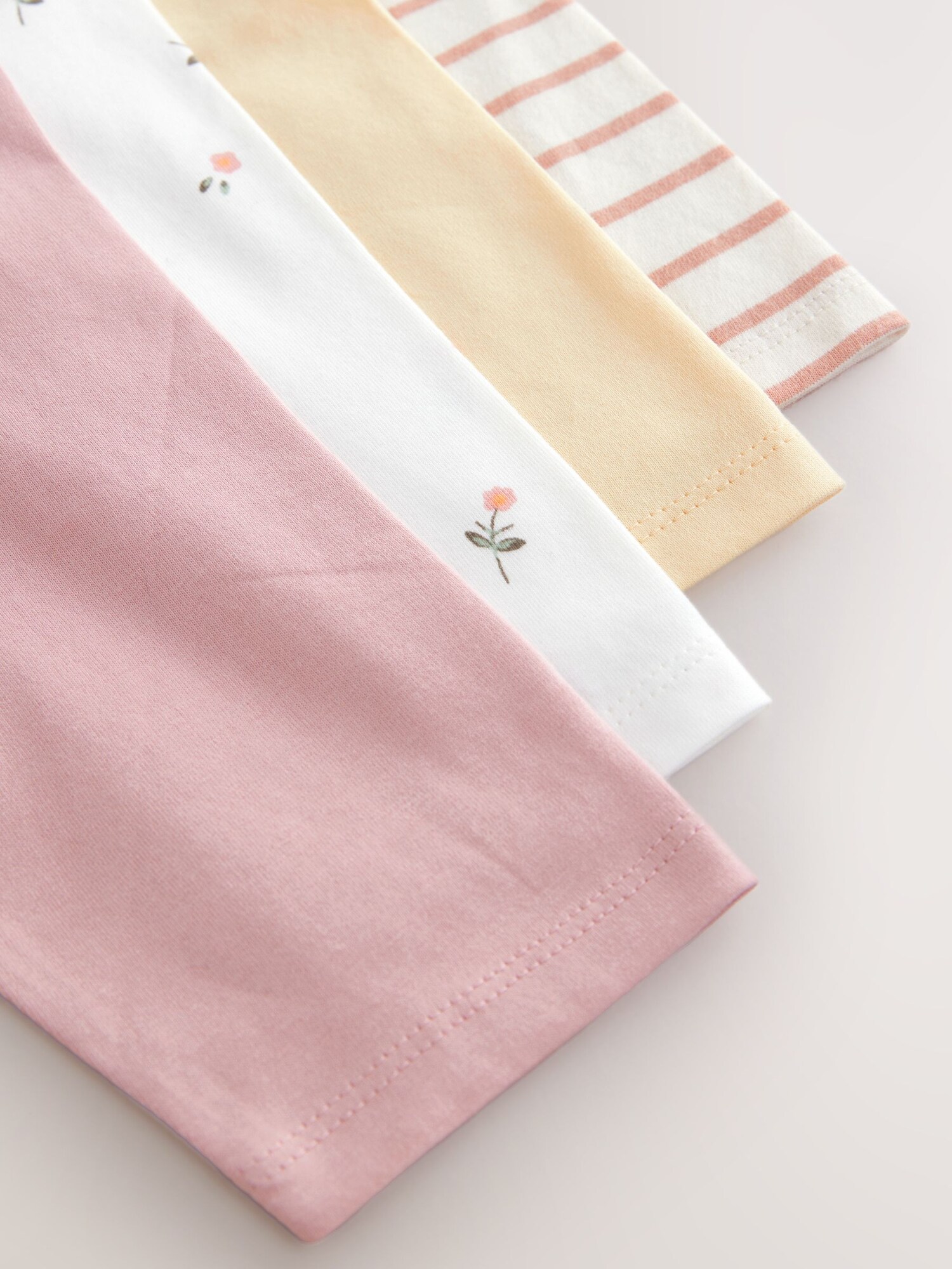 Thumbnail - Shirt