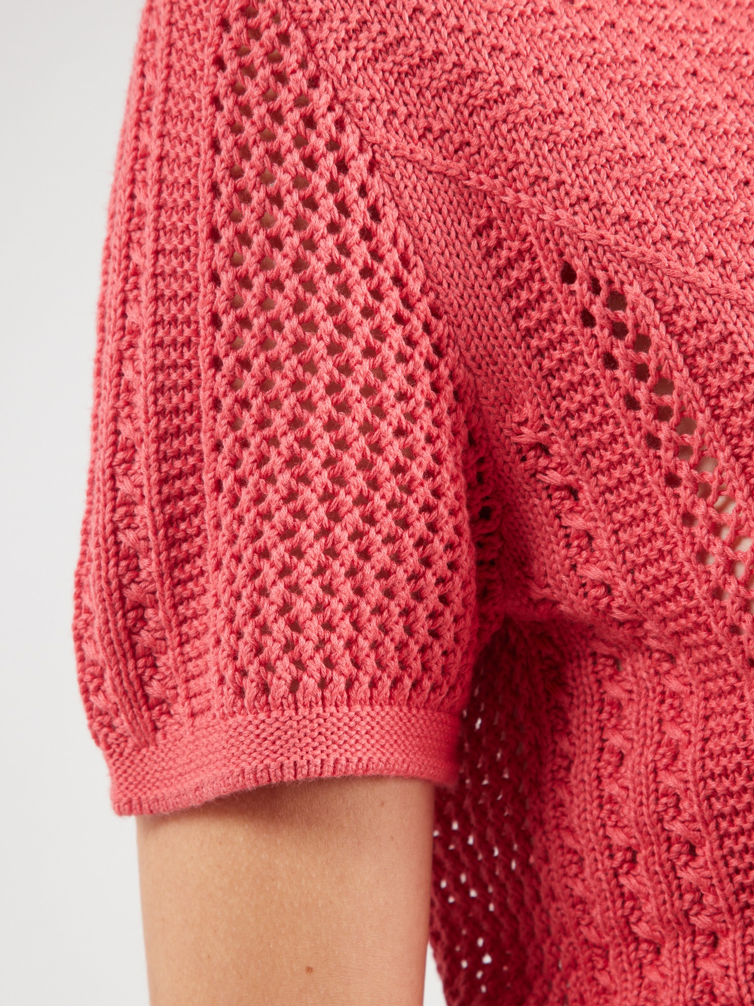 Thumbnail - Pullover
