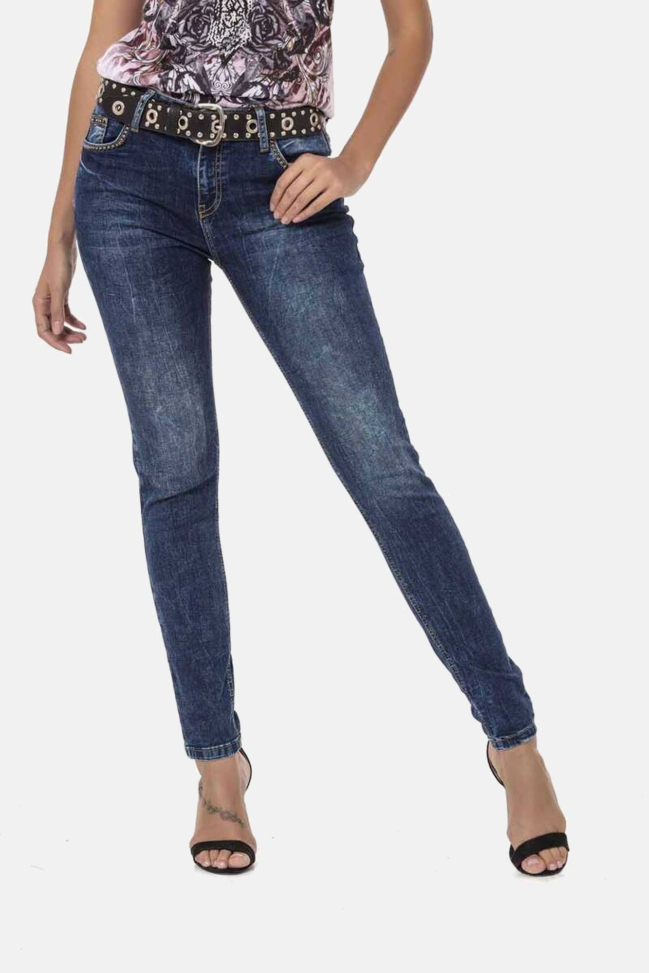 Thumbnail - CIPO & BAXX Jeans