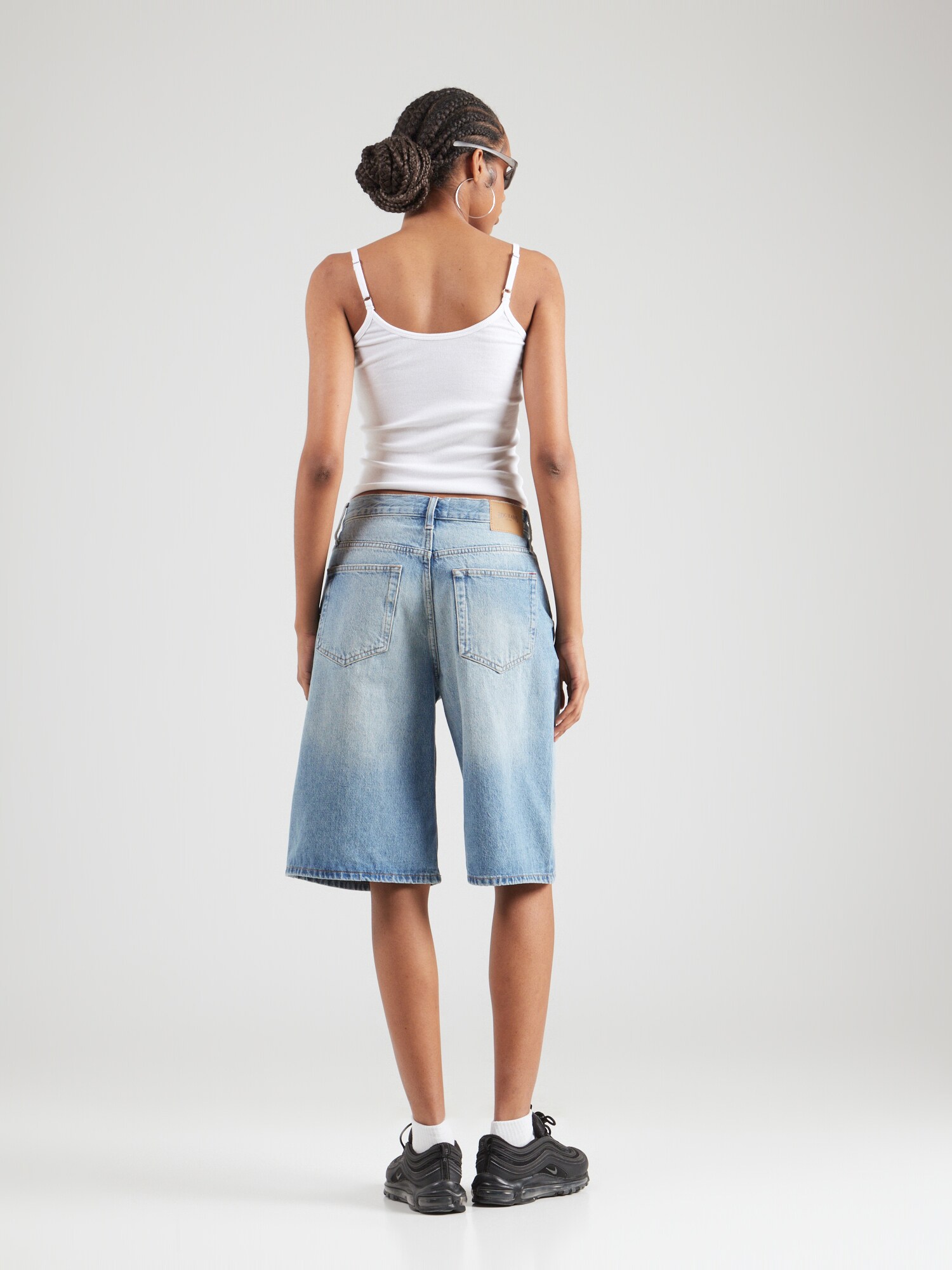 Thumbnail - BDG Urban Outfitters Shorts MISSOURI