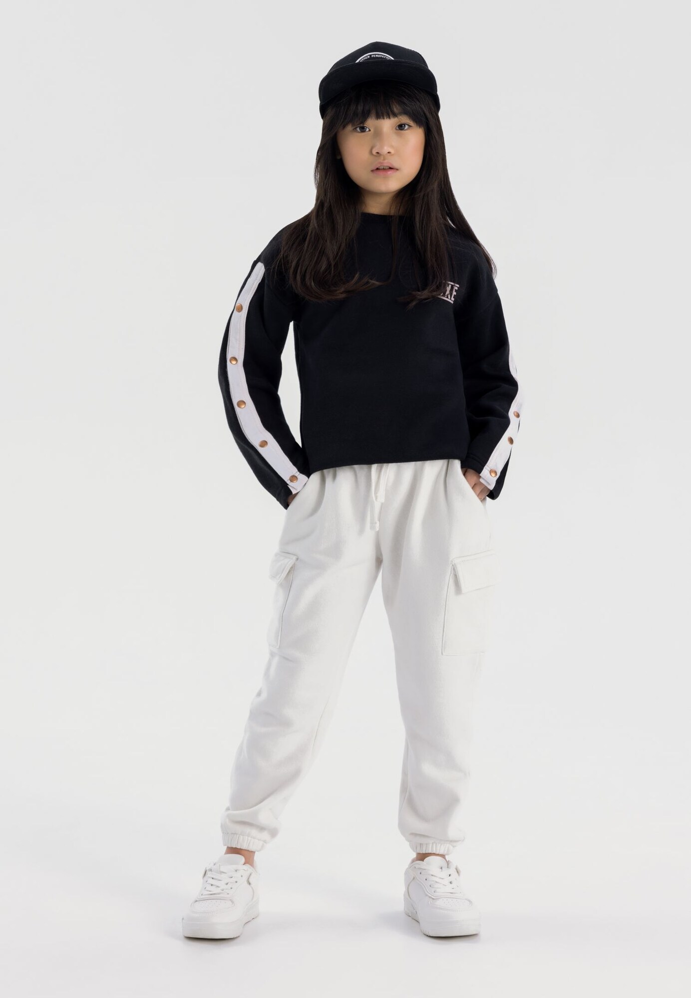 Thumbnail - MINOTI Sweatshirt