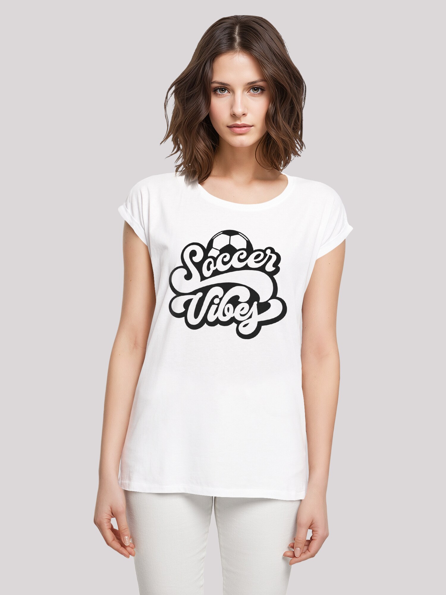 Thumbnail - T-Shirt 'Soccer Vibes Typography Sporty Graphic'