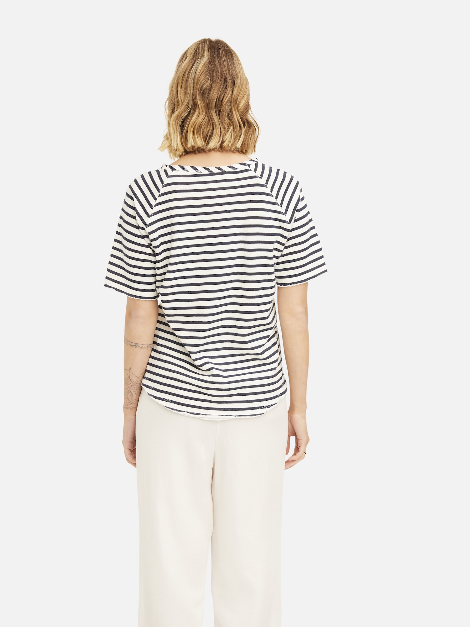 Thumbnail - T-Shirt