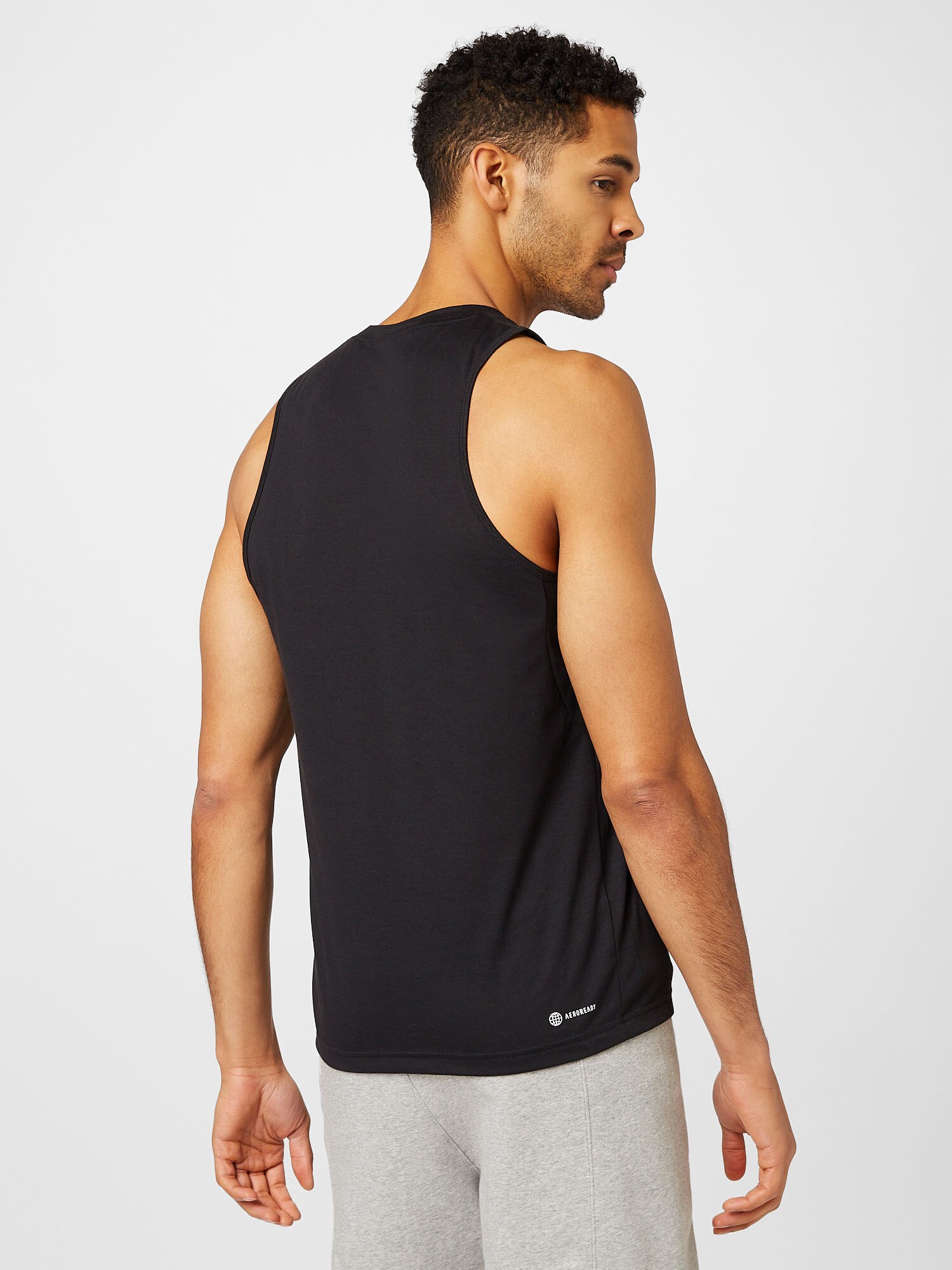 Thumbnail - Sporttop 'Train Essentials Feelready'