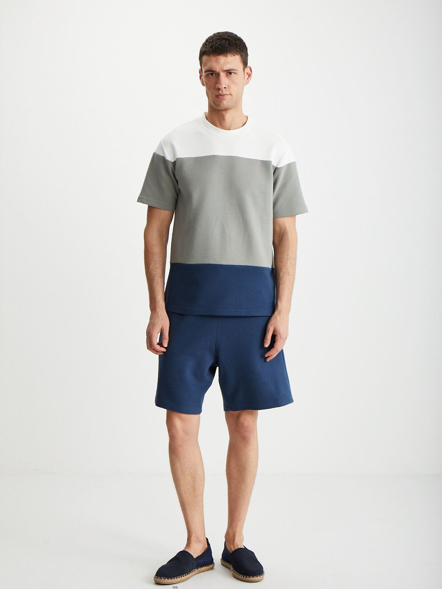Grimelange Tricou  ecru / bleumarin / gri