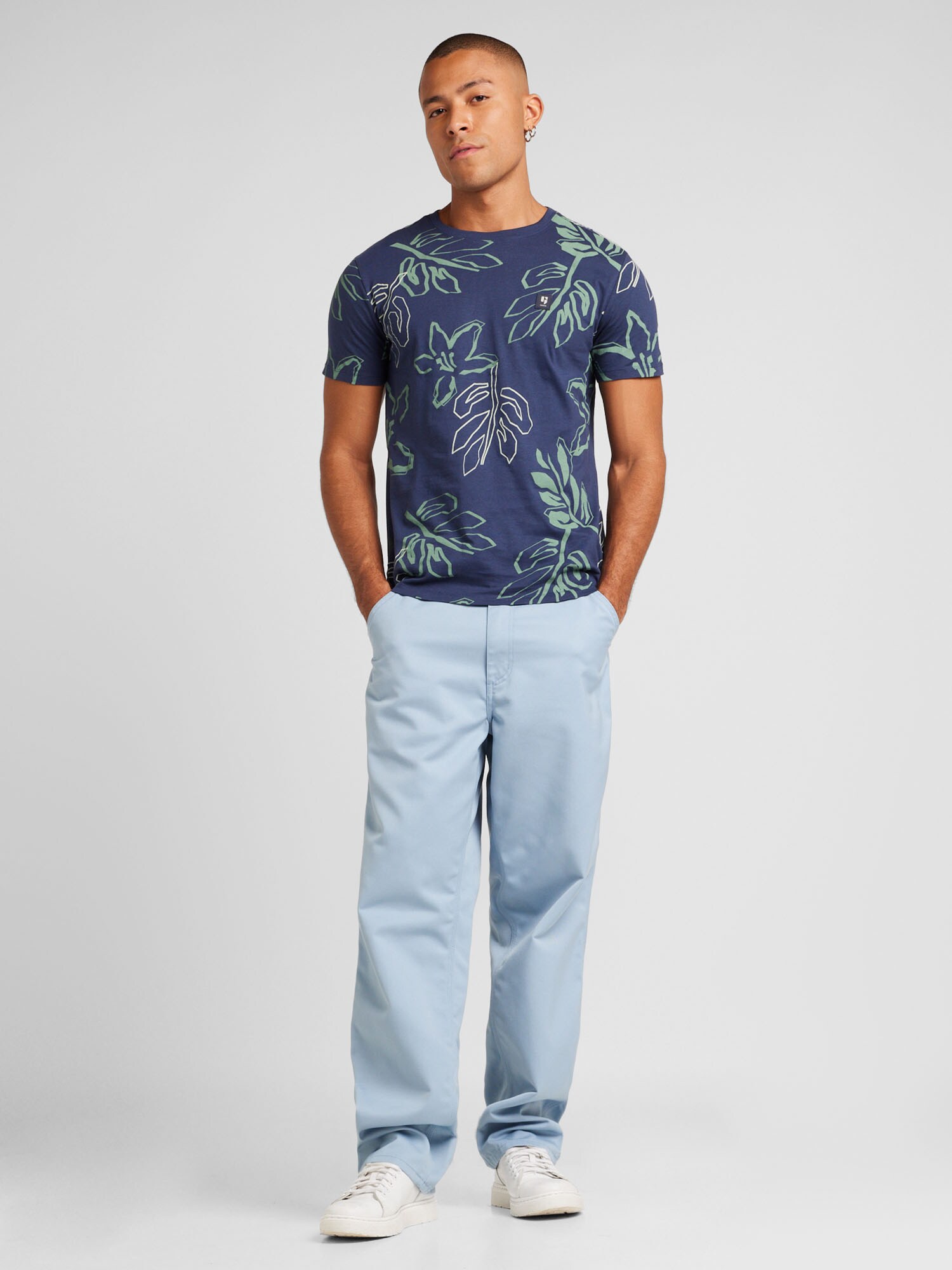 Carhartt WIP Nadrág  galambkék / narancs / fehér termék 2. képe
