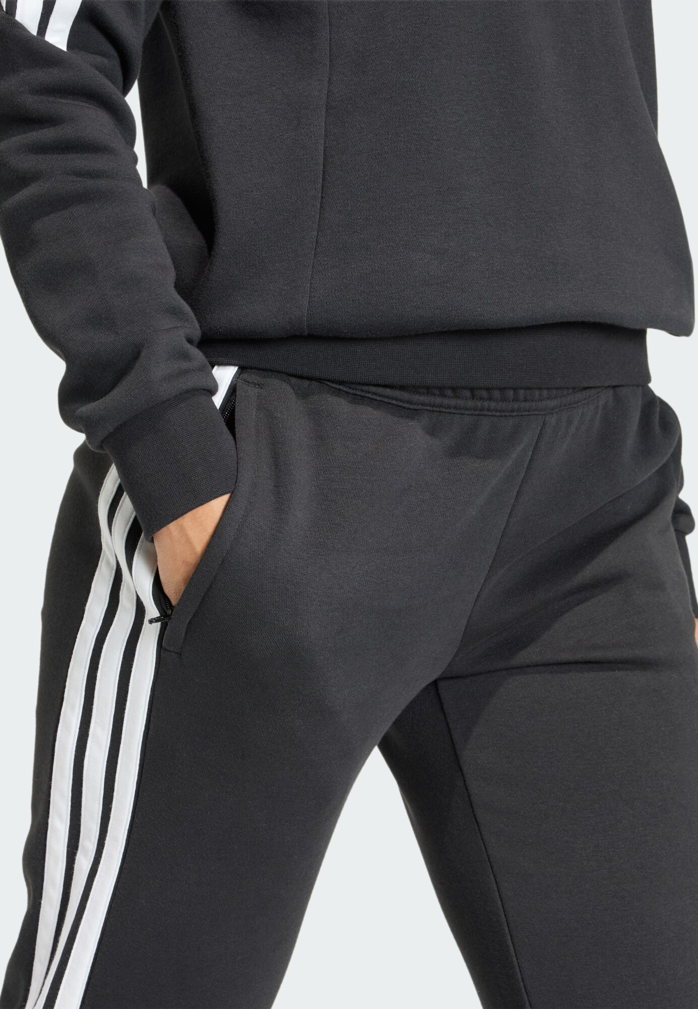 ADIDAS PERFORMANCE Pantalón deportivo 'Tiro26 League' negro / blanco – imagen 8