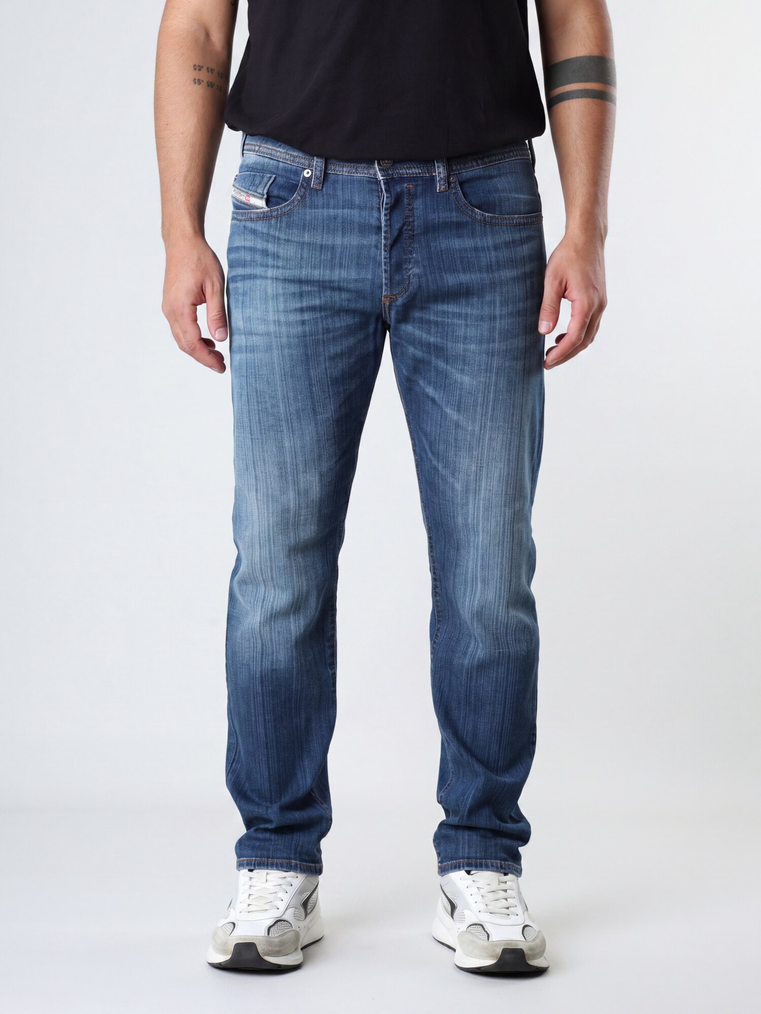 DIESEL Vaquero 'Buster-X'  azul real – imagen 8