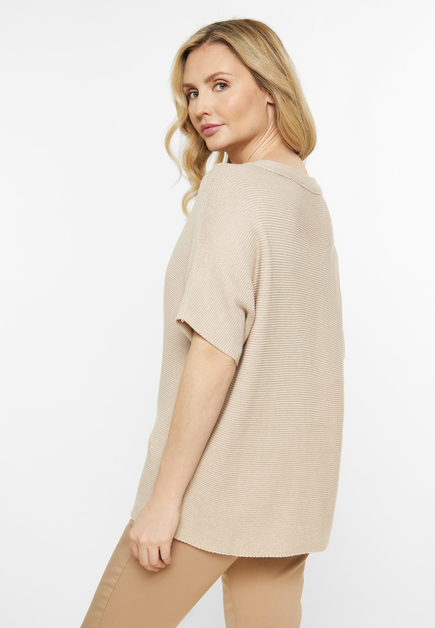 Thumbnail - Usha Pullover