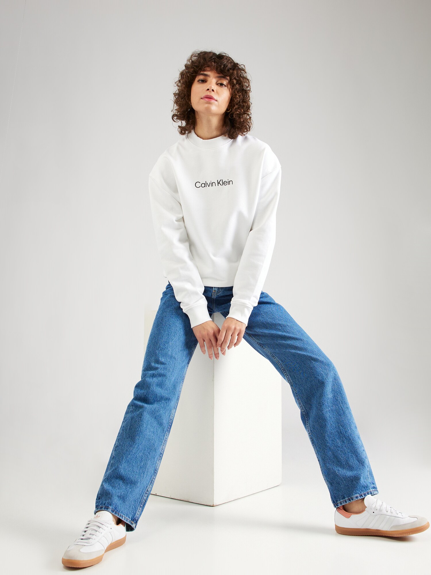 Thumbnail - Calvin Klein Sweatshirt Hero