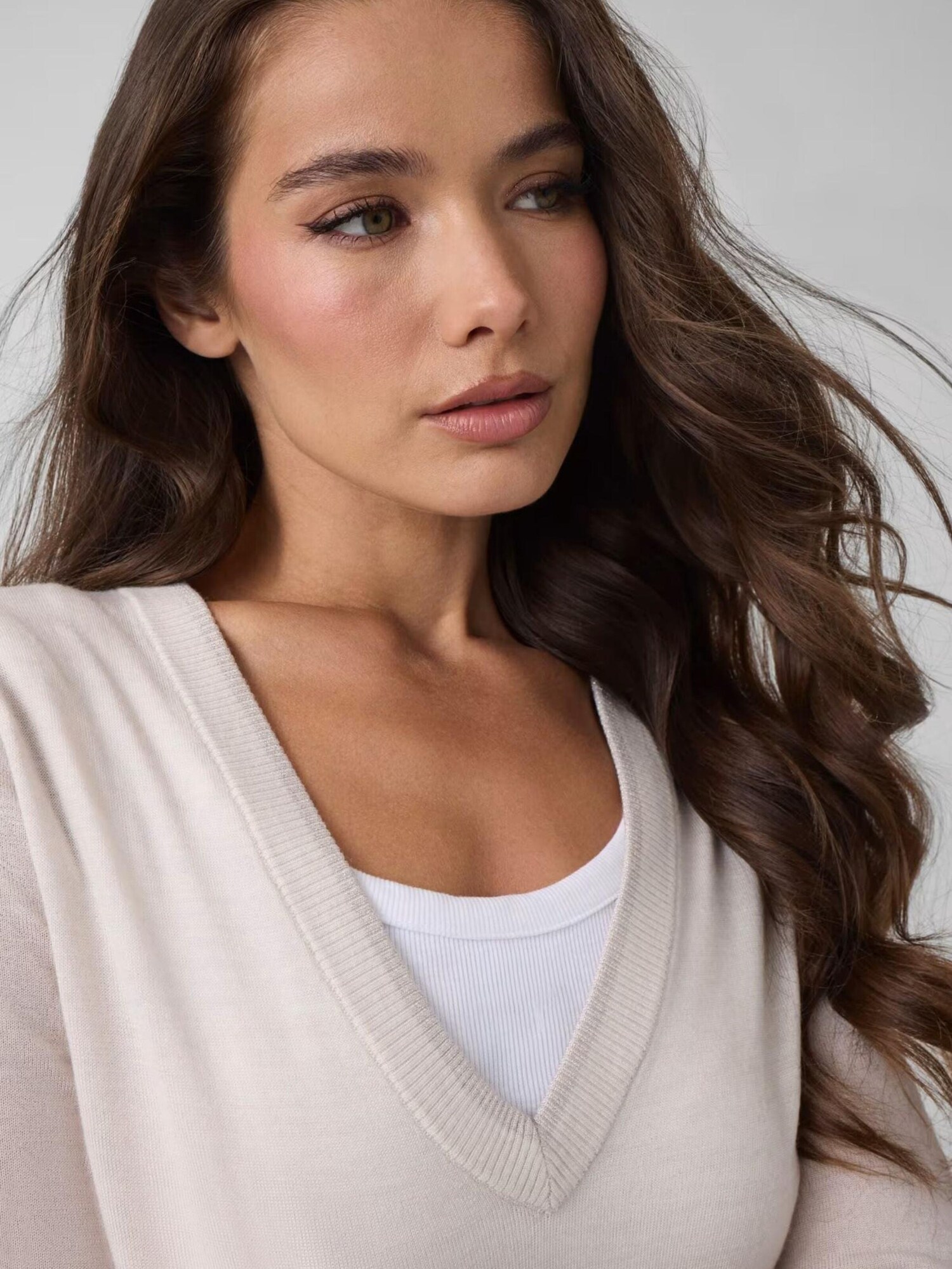 GUESS Jersey 'W6BR81Z1917'  offwhite – imagen 4