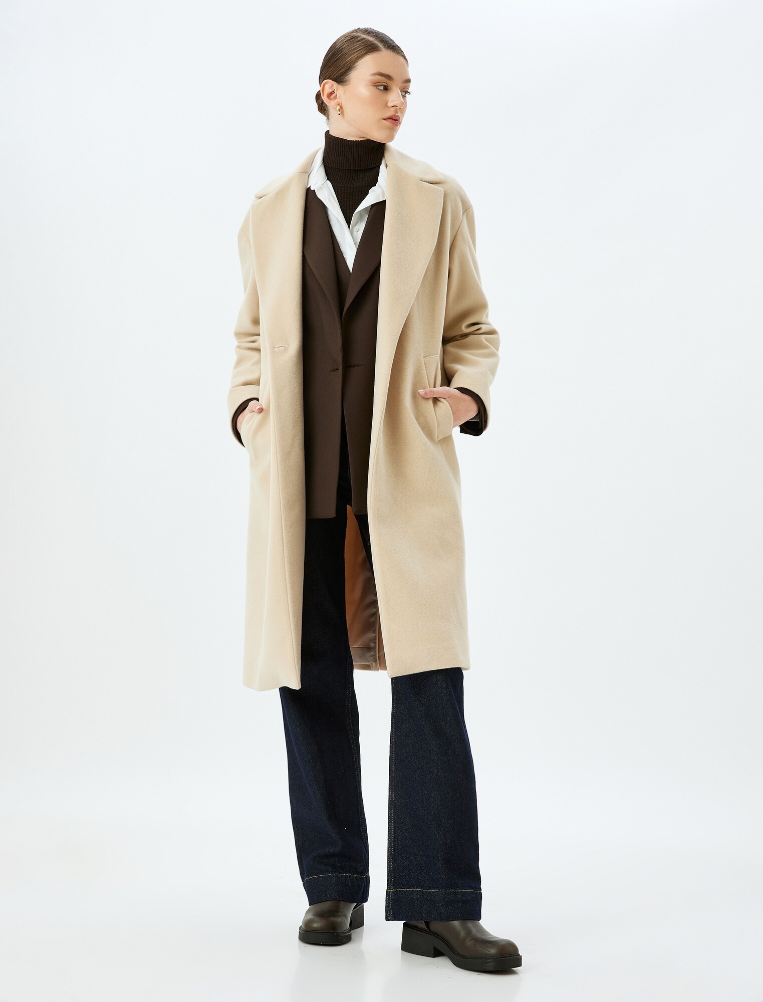 Thumbnail - Koton Mantel