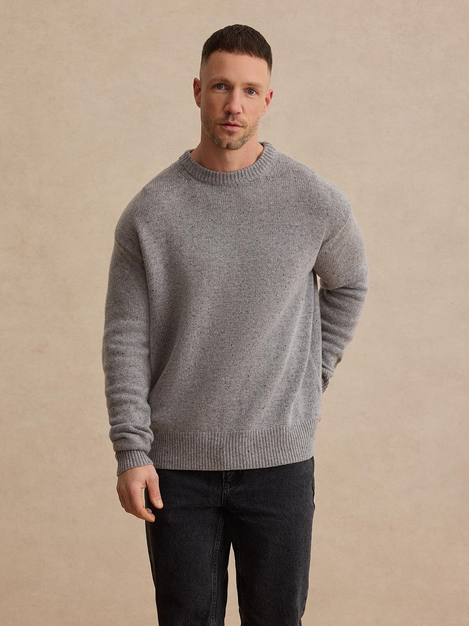 DAN FOX APPAREL Pulóver 'Elia'  szürke melír termék 2. képe