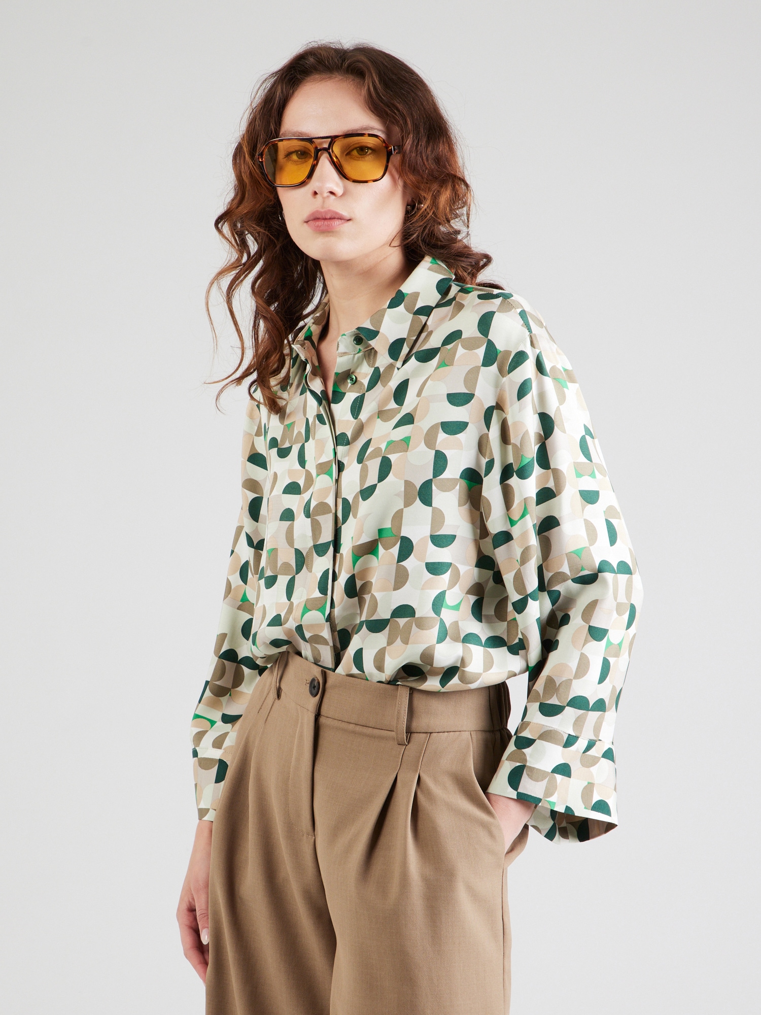InWear Blúz 'Beril'  bézs / sötét bézs / zöld / smaragd termék 2. képe