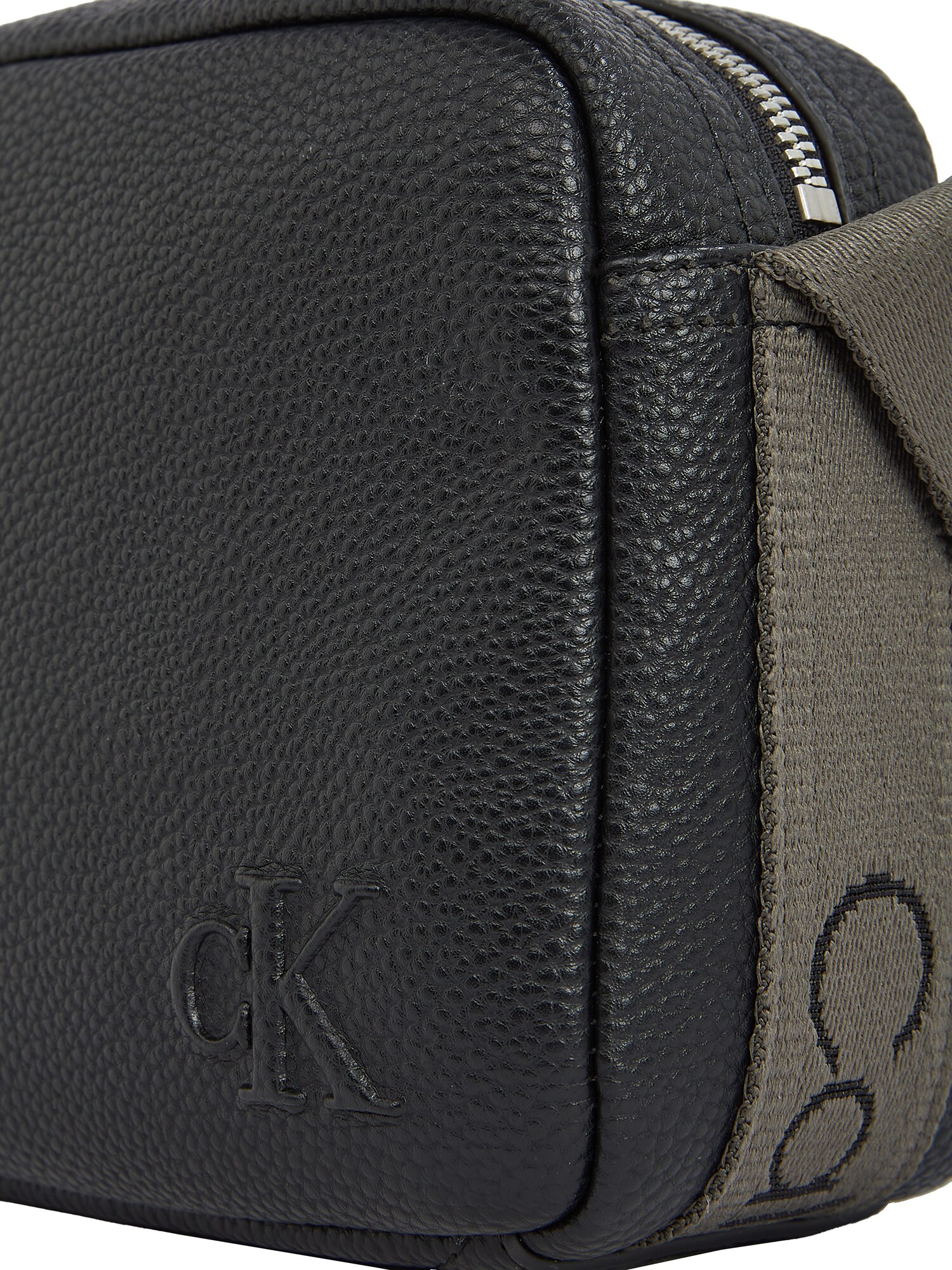 Calvin Klein Jeans Válltáska  zöld / fekete termék 2. képe