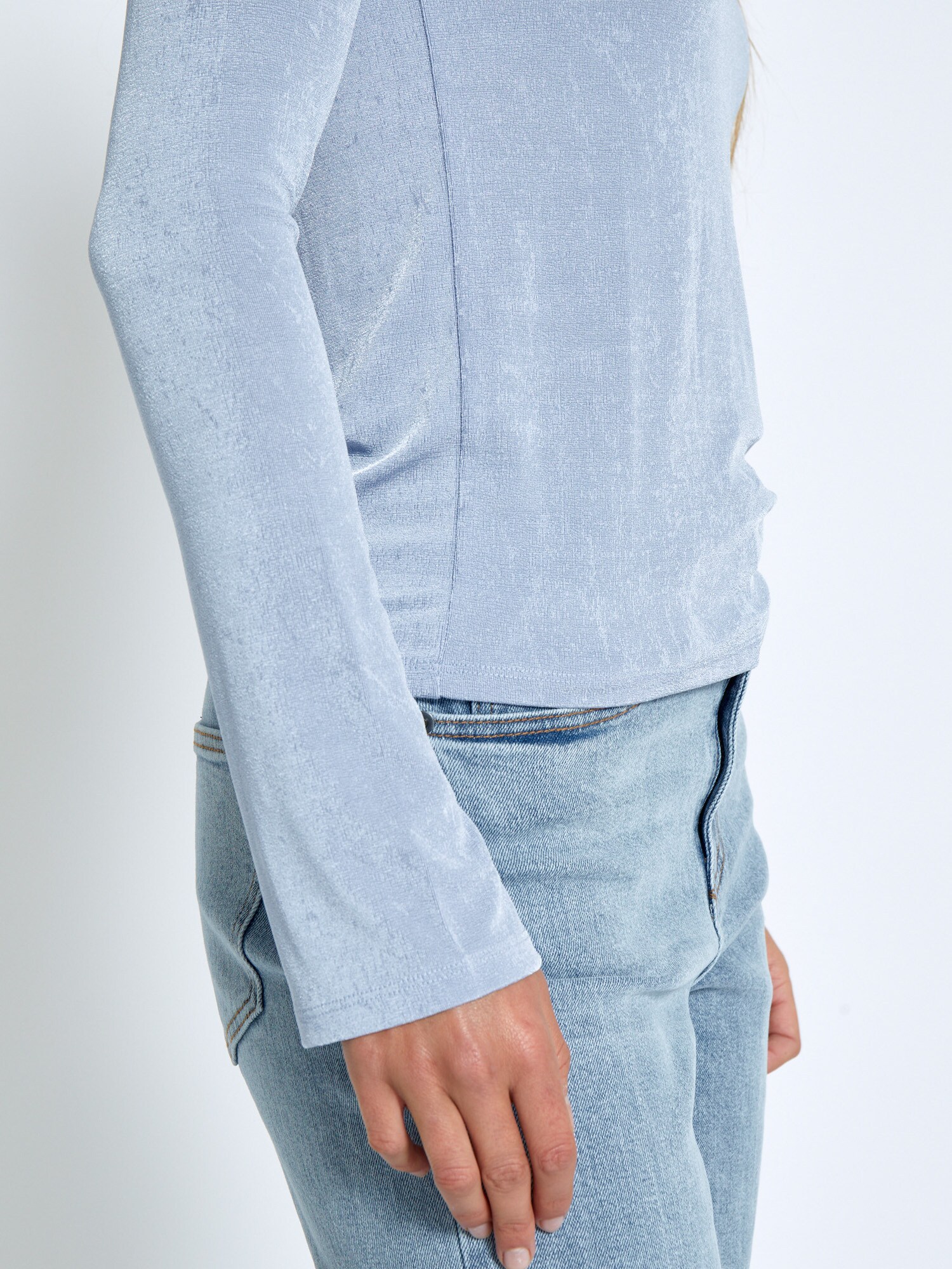 Thumbnail - DESIRES Shirt Bob