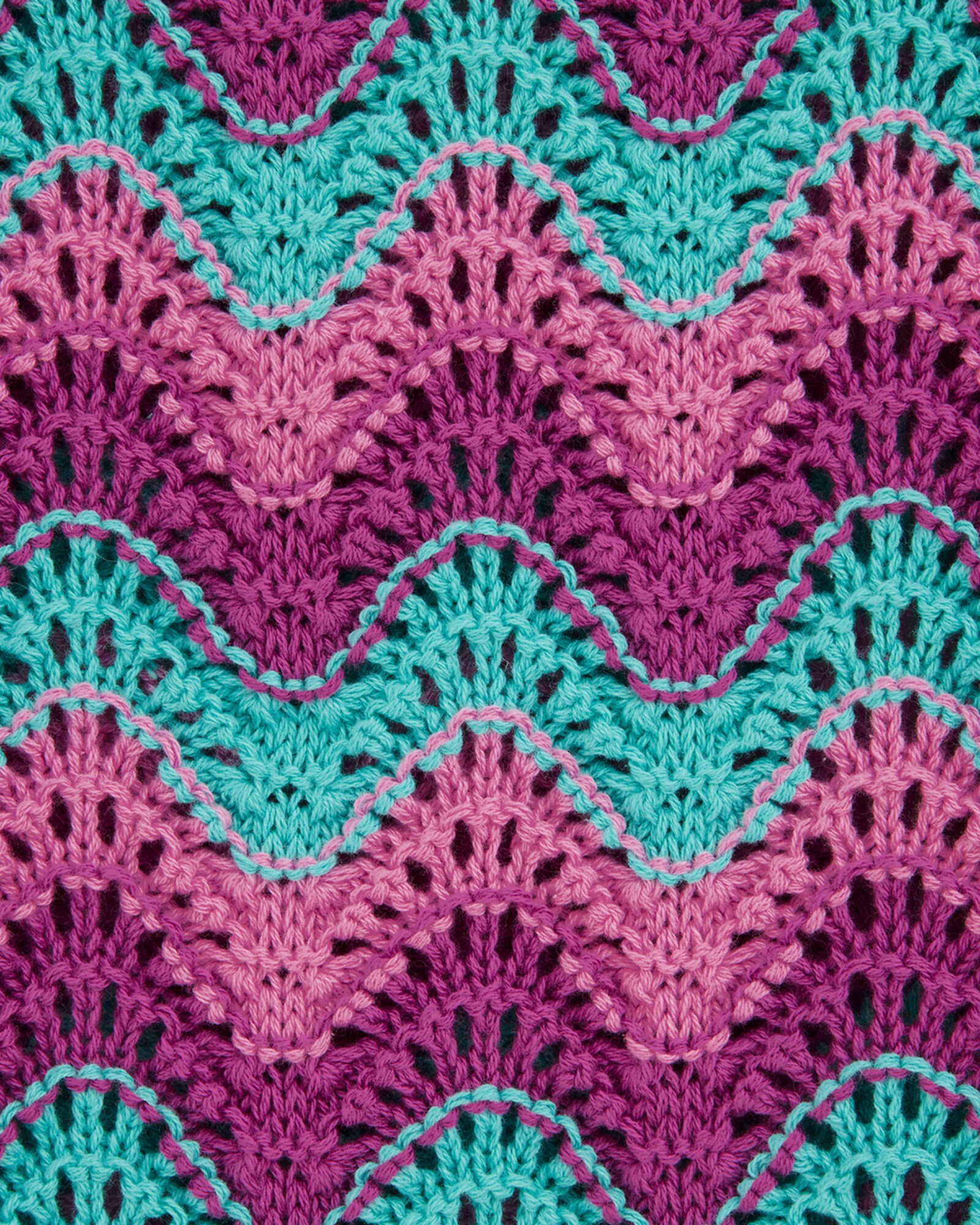 Thumbnail - Pullover