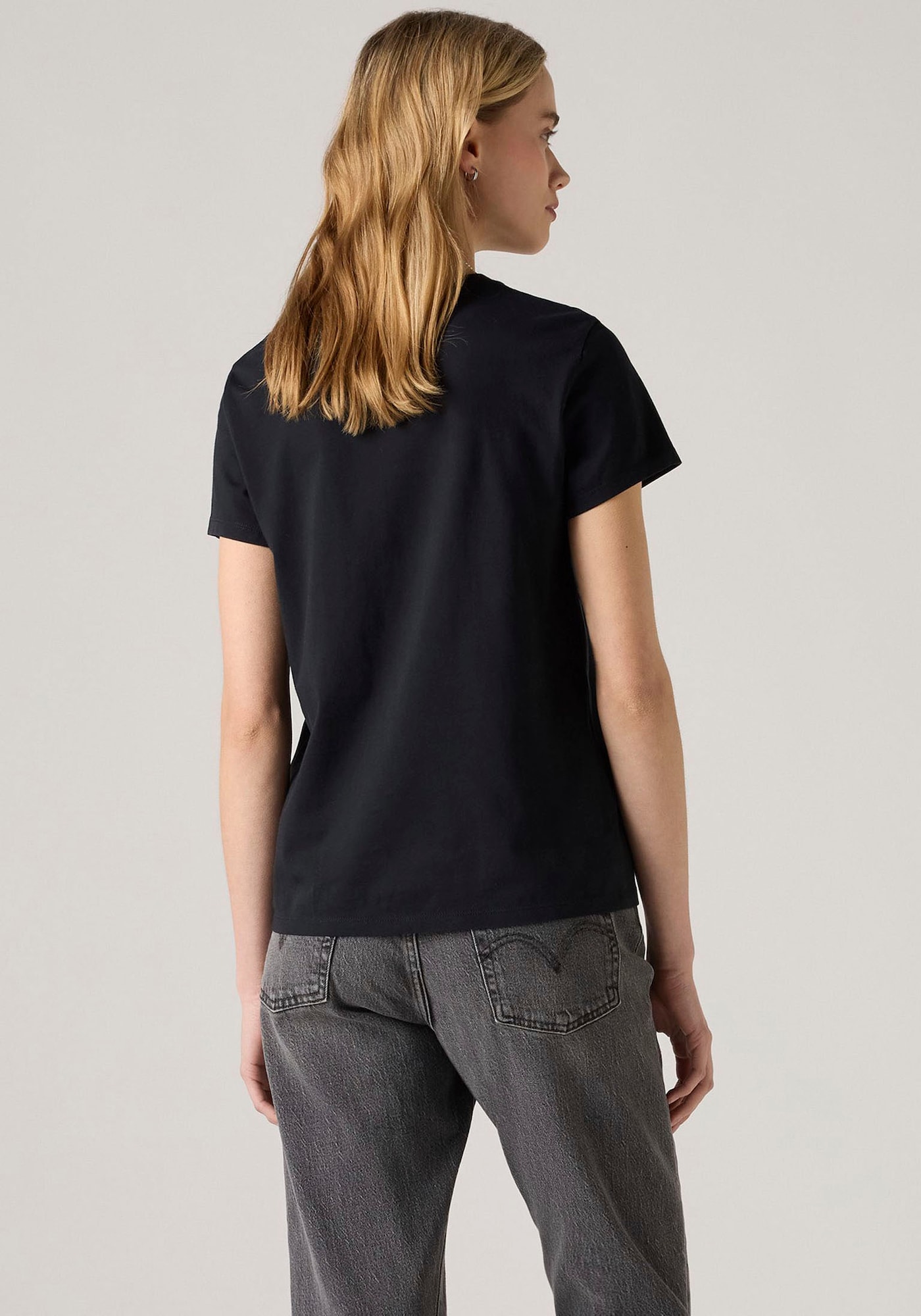 Thumbnail - T-Shirt