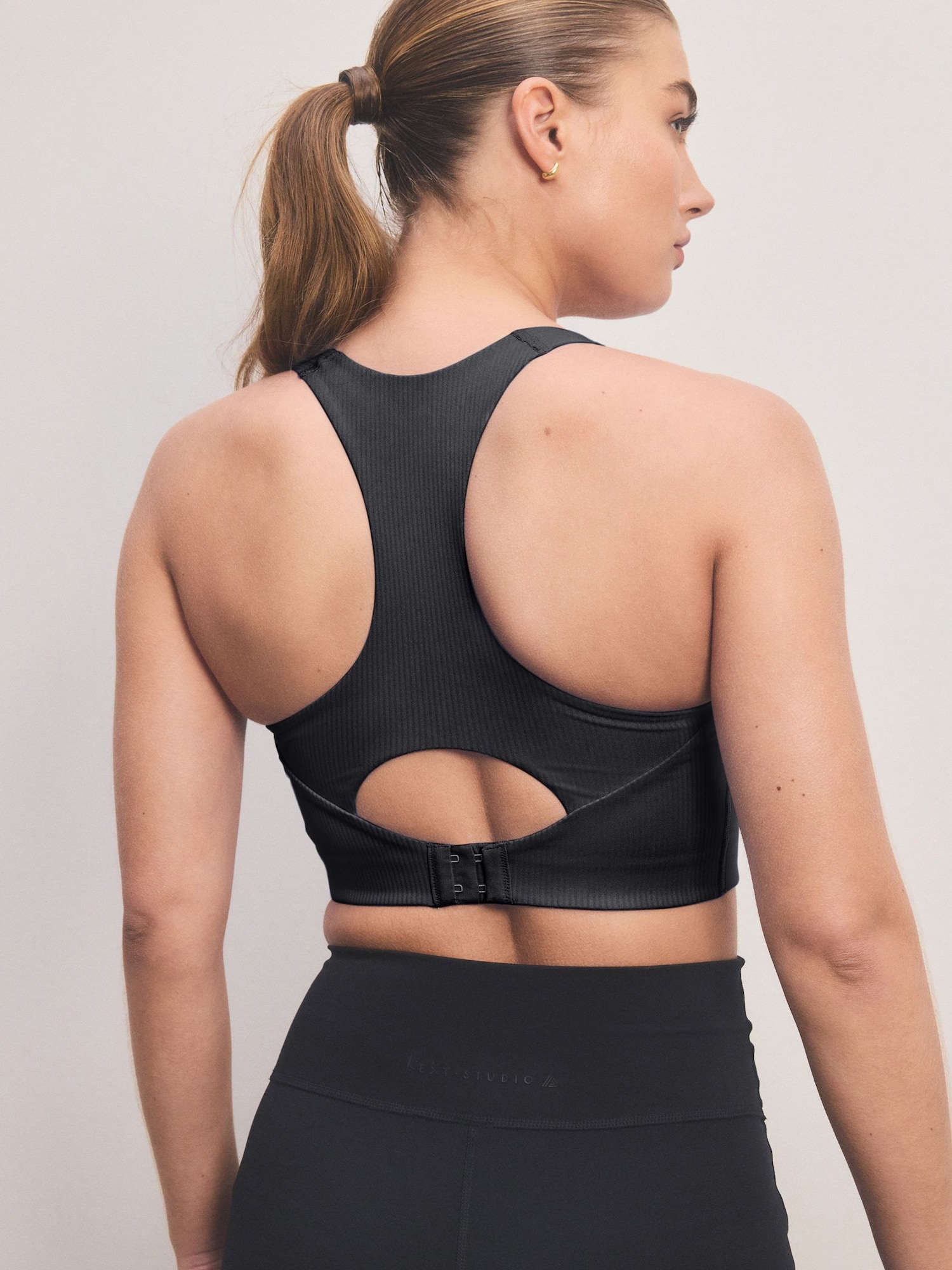Next Sportmelltartók 'Active Gerippter'  fekete termék 2. képe