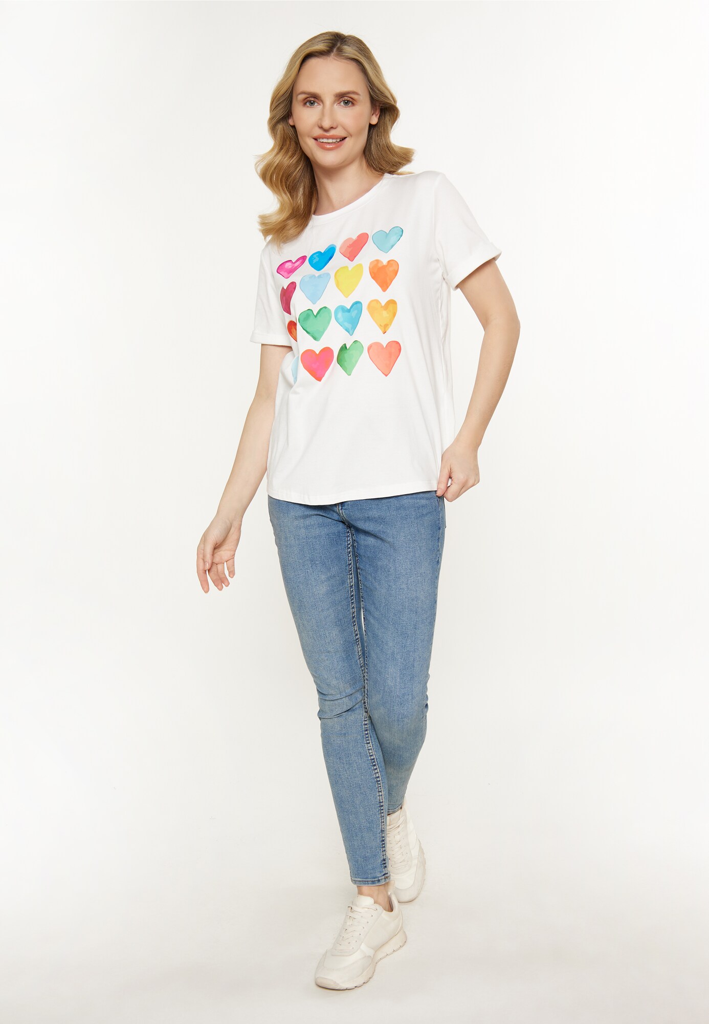 Thumbnail - usha BLUE LABEL T-Shirt Fashion Look