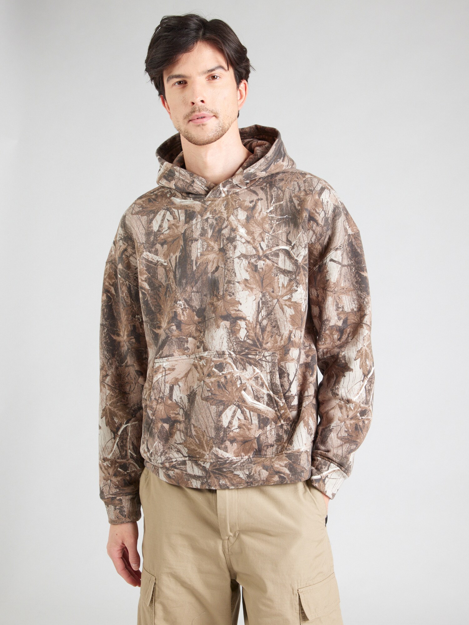 HOLLISTER Tréning póló  khaki / fekete / fehér termék 2. képe