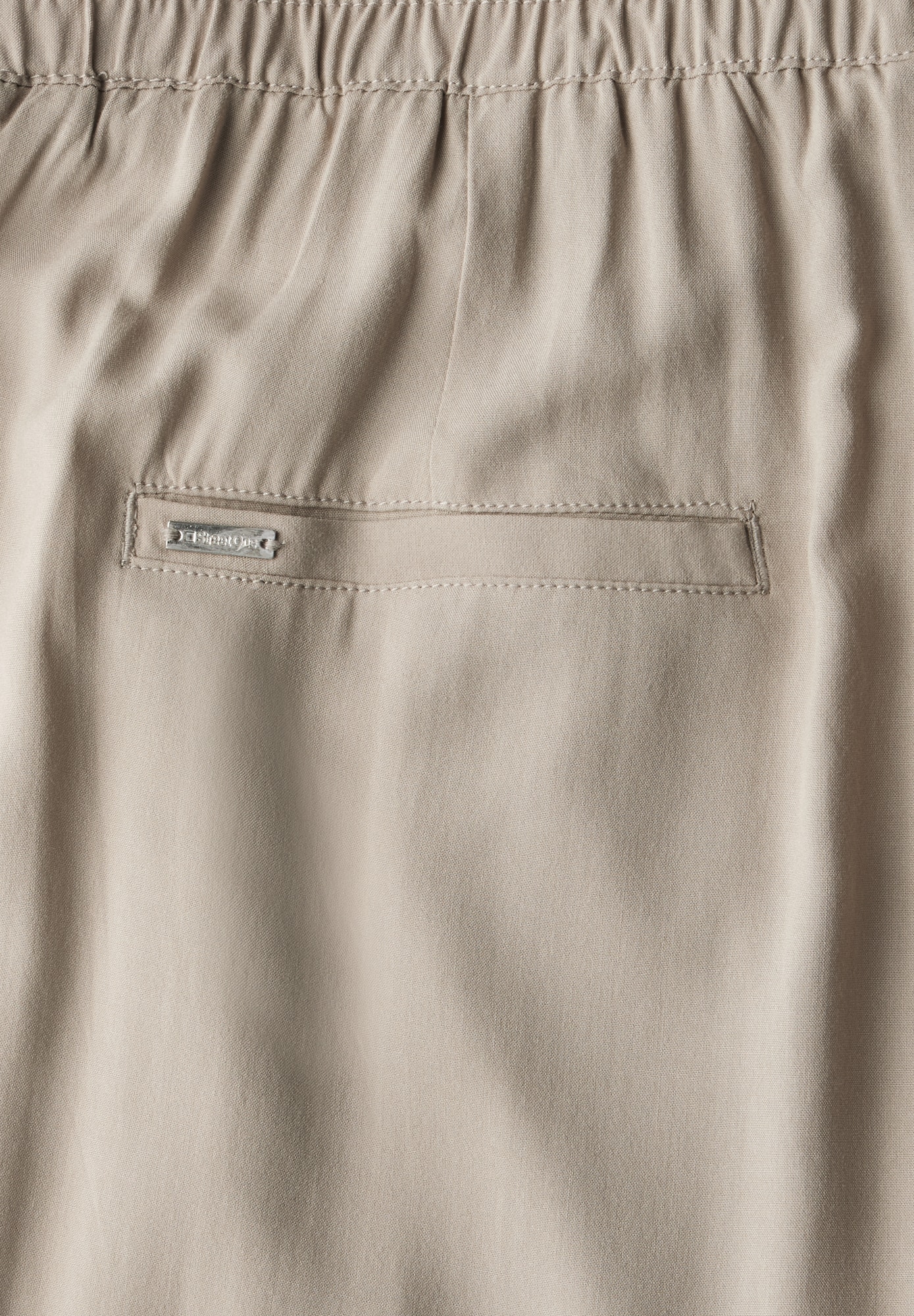 Thumbnail - Hose