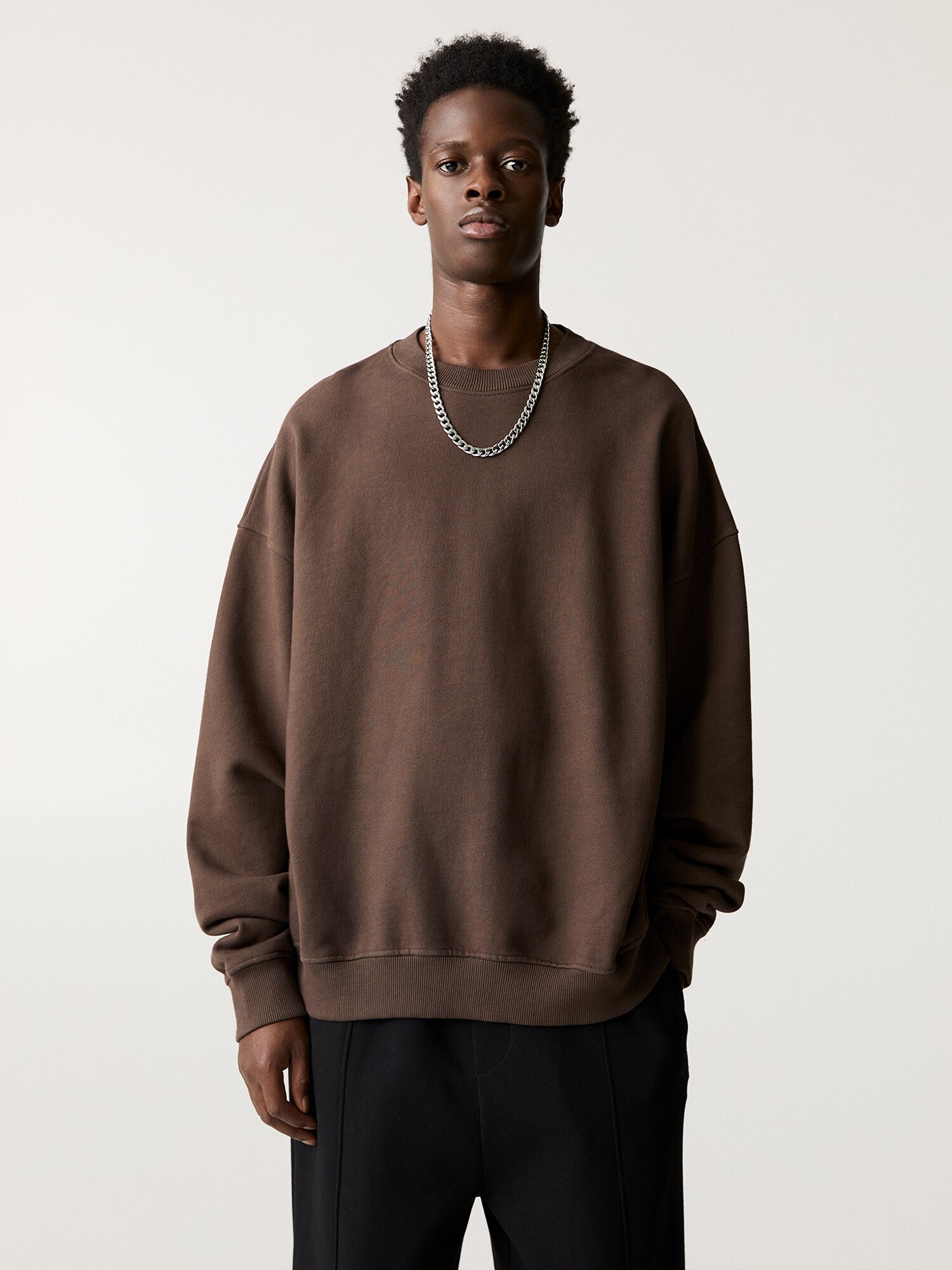 Pull&Bear Tréning póló  barna termék 2. képe