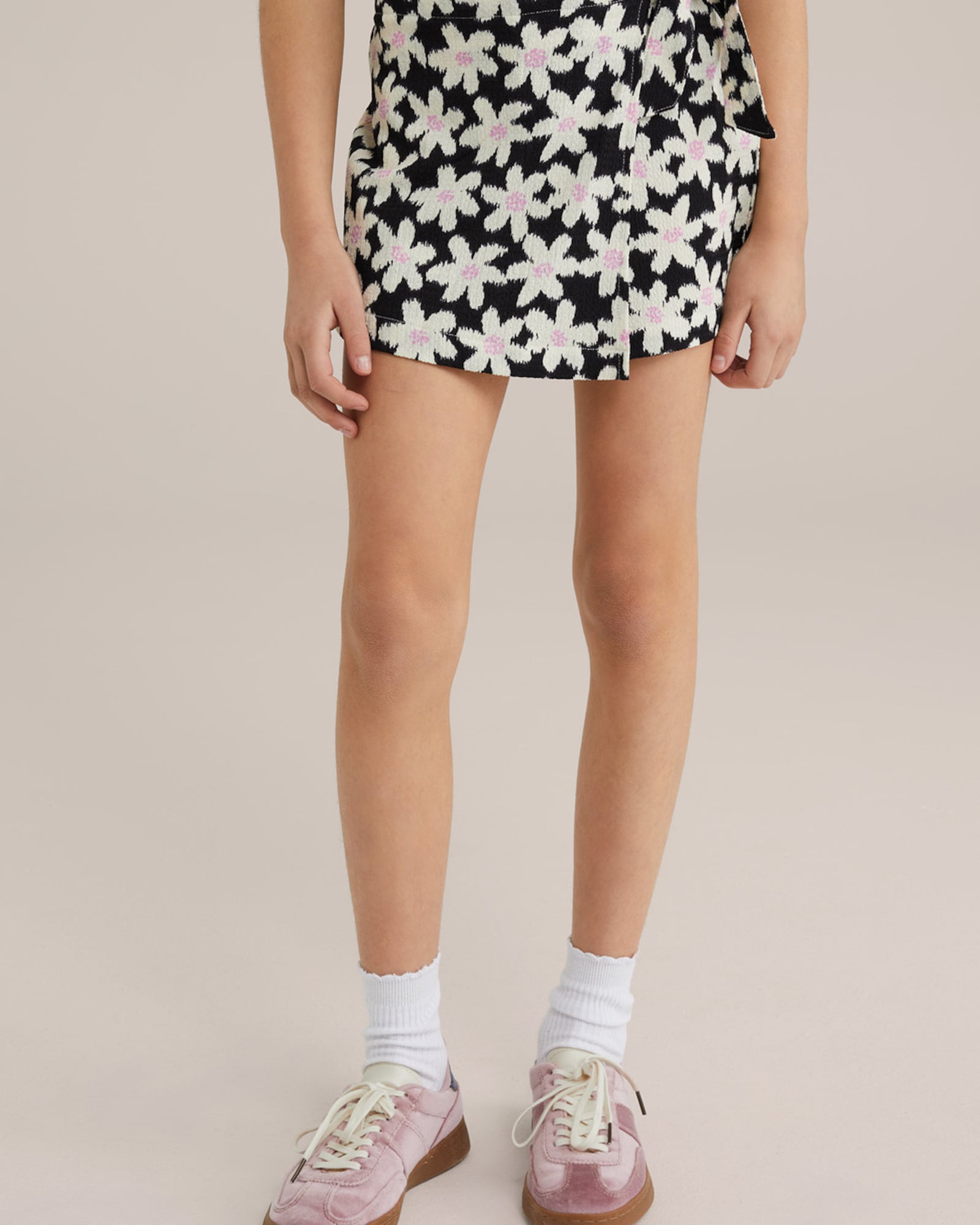 WE Fashion Szoknyák  lila / fekete / fehér termék 2. képe