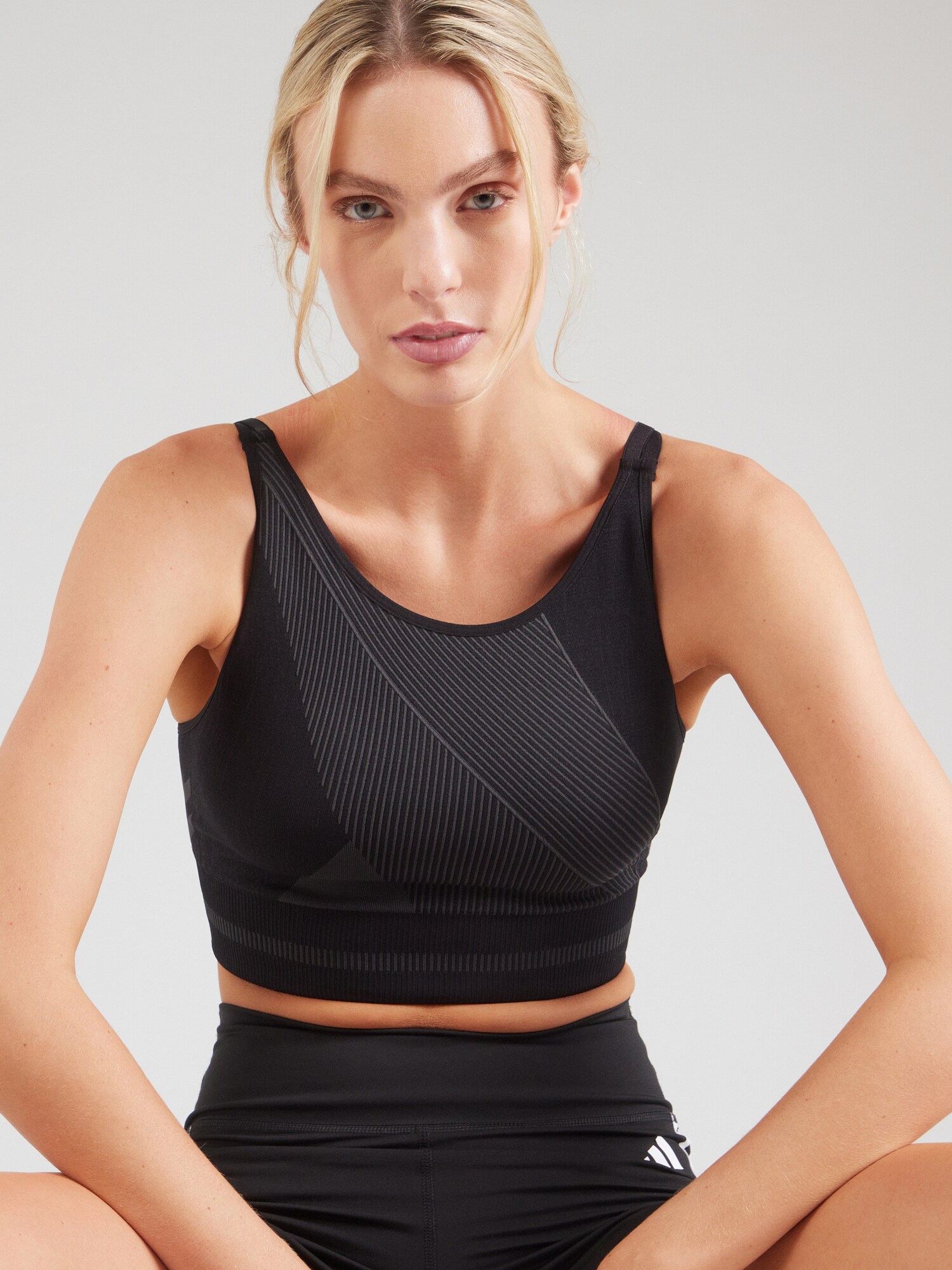 Hummel Sportmelltartók 'Unity'  sötétszürke / fekete termék 2. képe