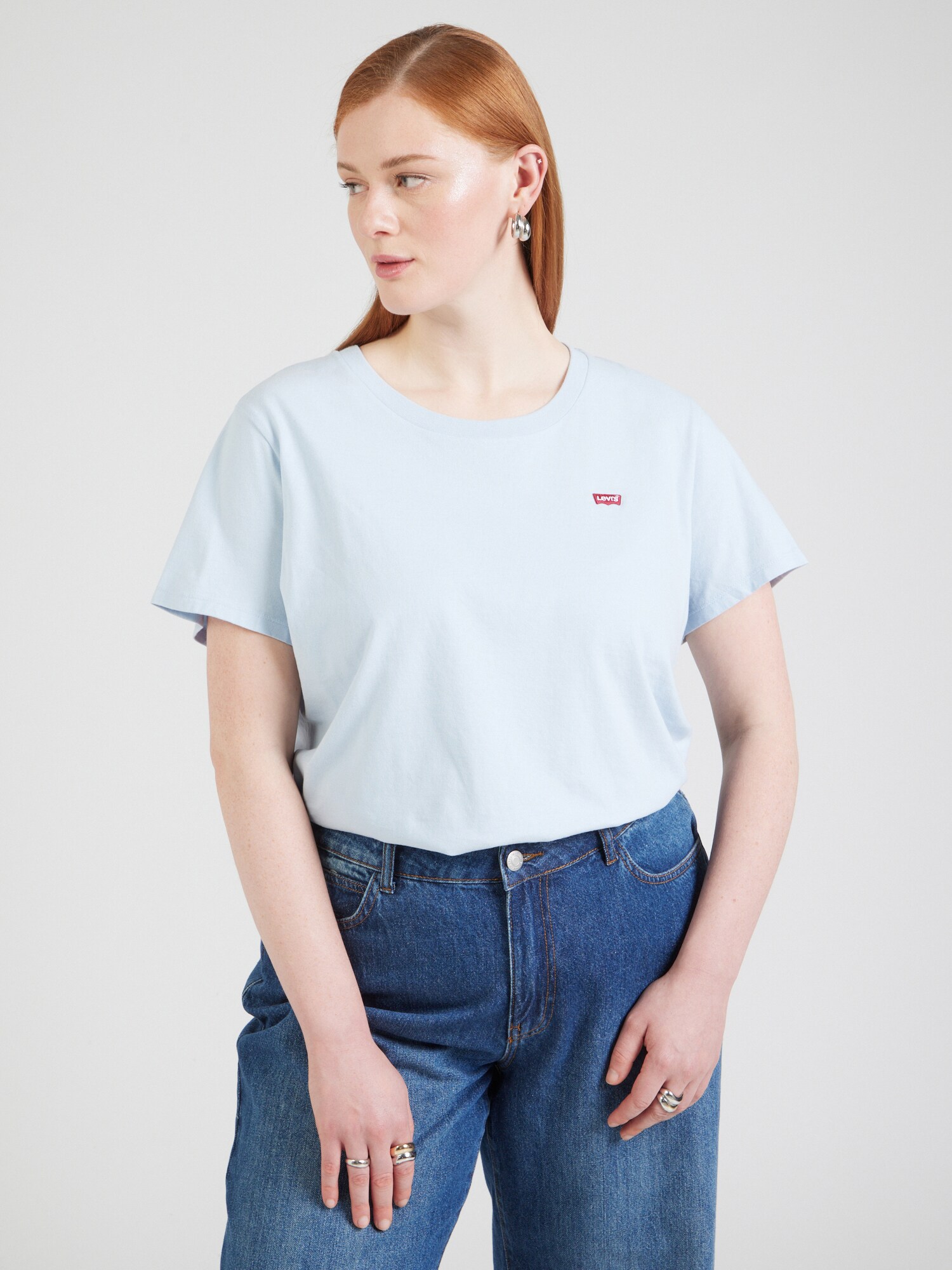 Levi's® Plus Póló 'The Perfect'  világoskék termék 2. képe
