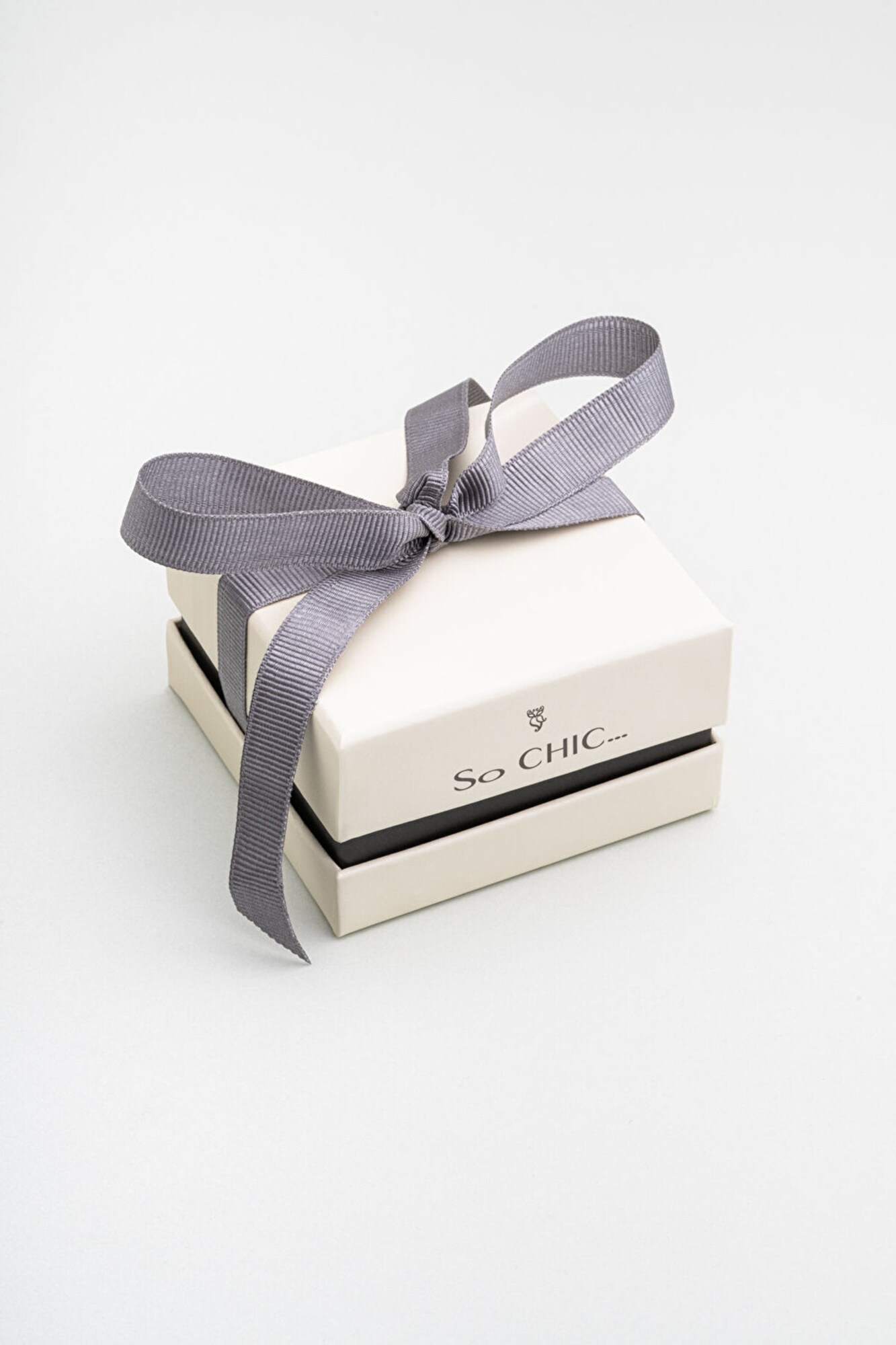 Thumbnail - So Chic Armband