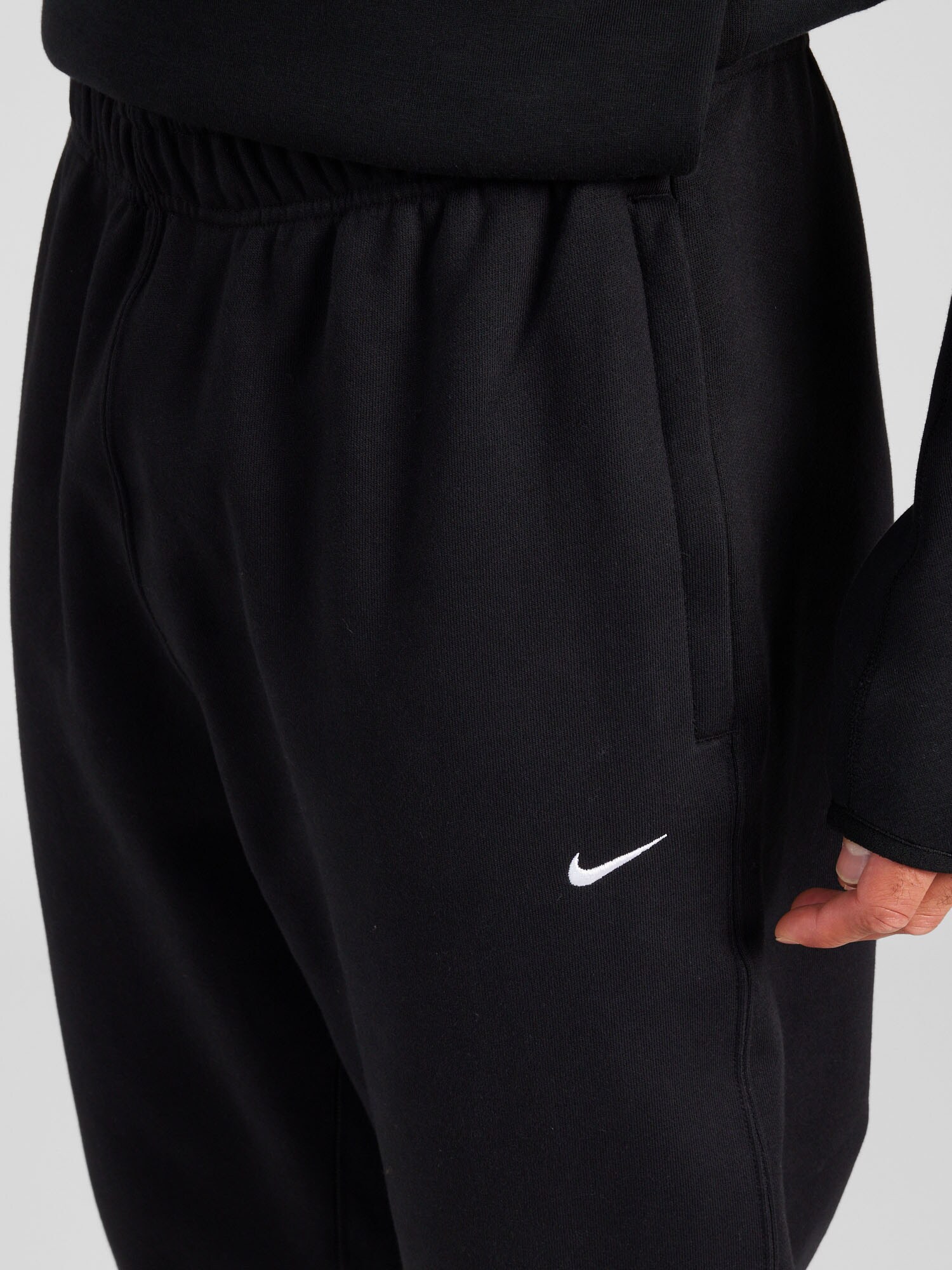Nike Sportswear Nohavice 'Swoosh' čierna (obrázok 5)