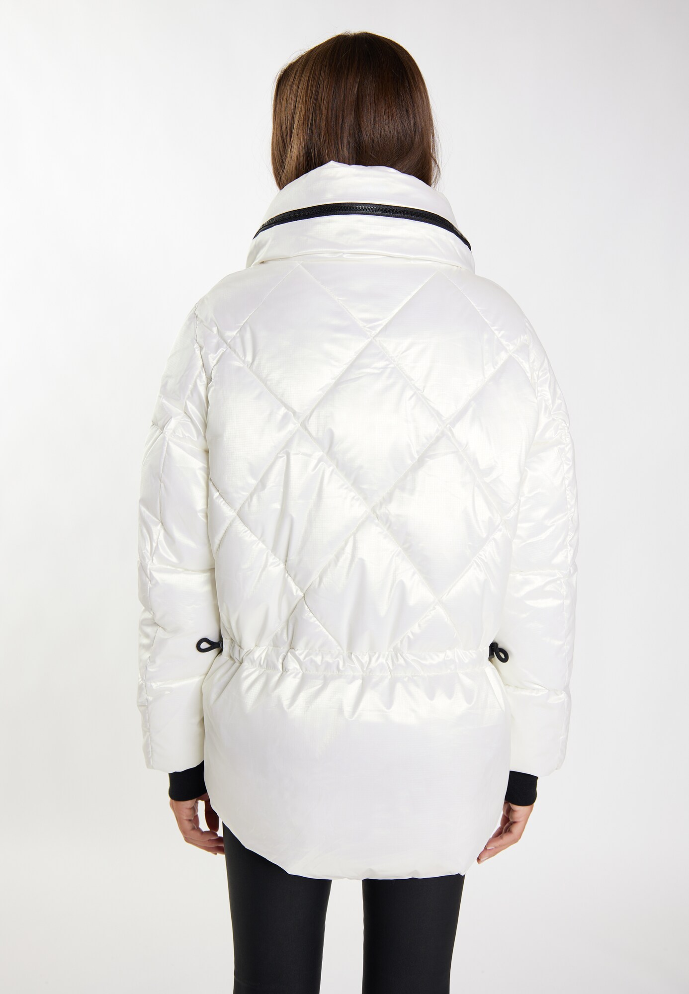 Thumbnail - faina Jacke Imane