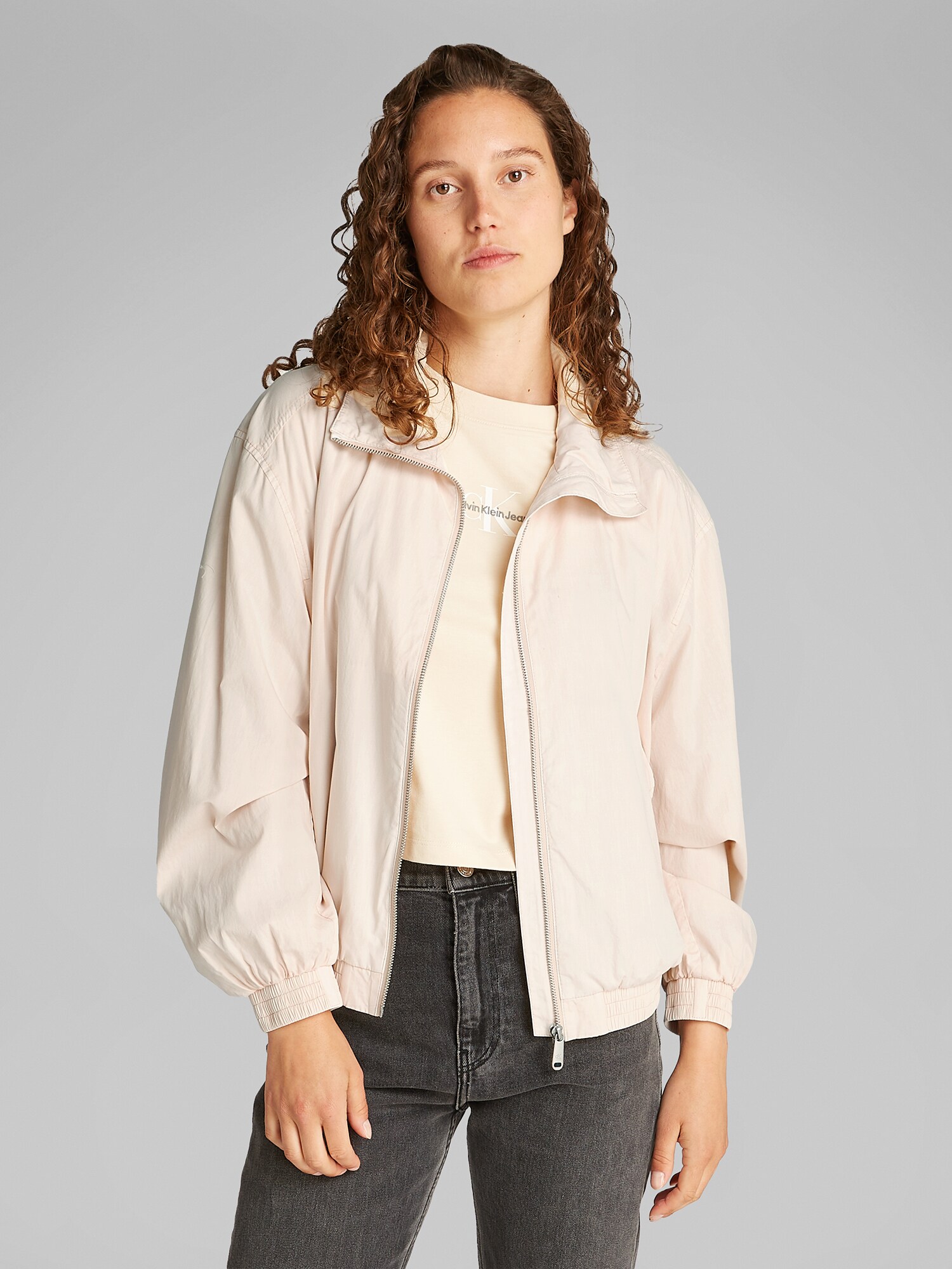 Calvin Klein Jeans Átmeneti dzseki  bézs termék 2. képe