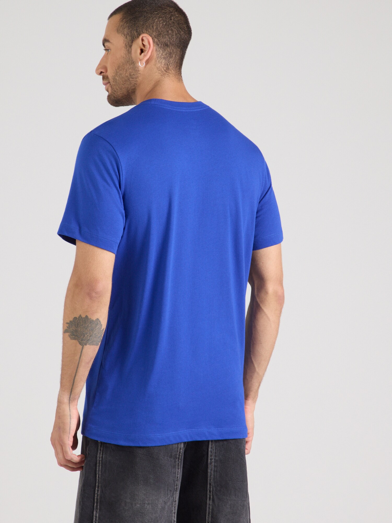Nike Sportswear Camiseta 'ICON FUTURA' azul real / azul claro / blanco – imagen 3