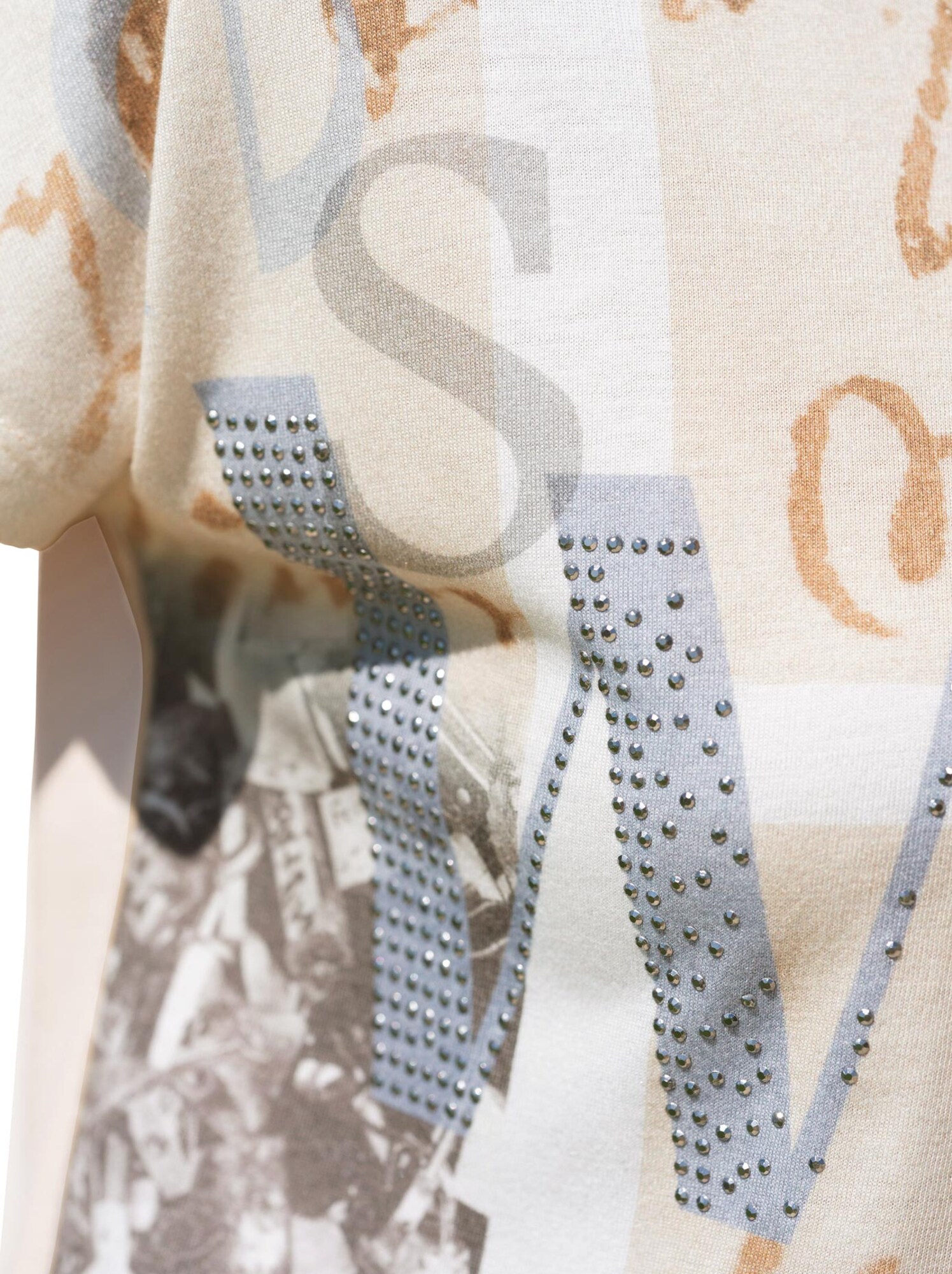 Thumbnail - T-Shirt