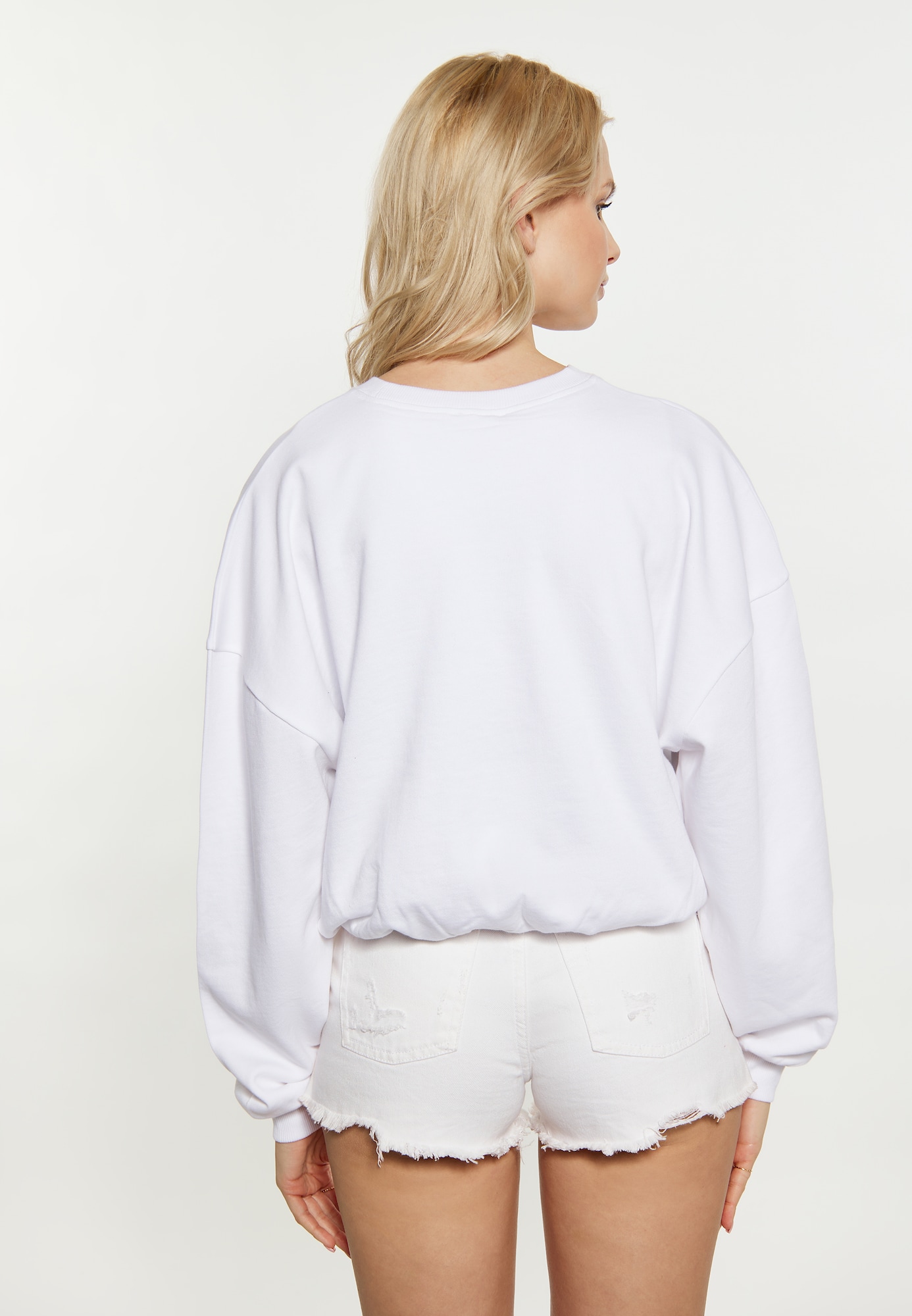 Thumbnail - IZIA Sweatshirt