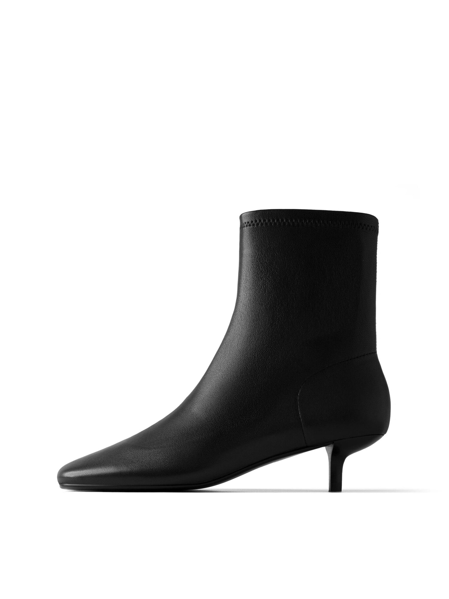 L37 HANDMADE SHOES Gležnjače 'YET UNKNOWN' crna