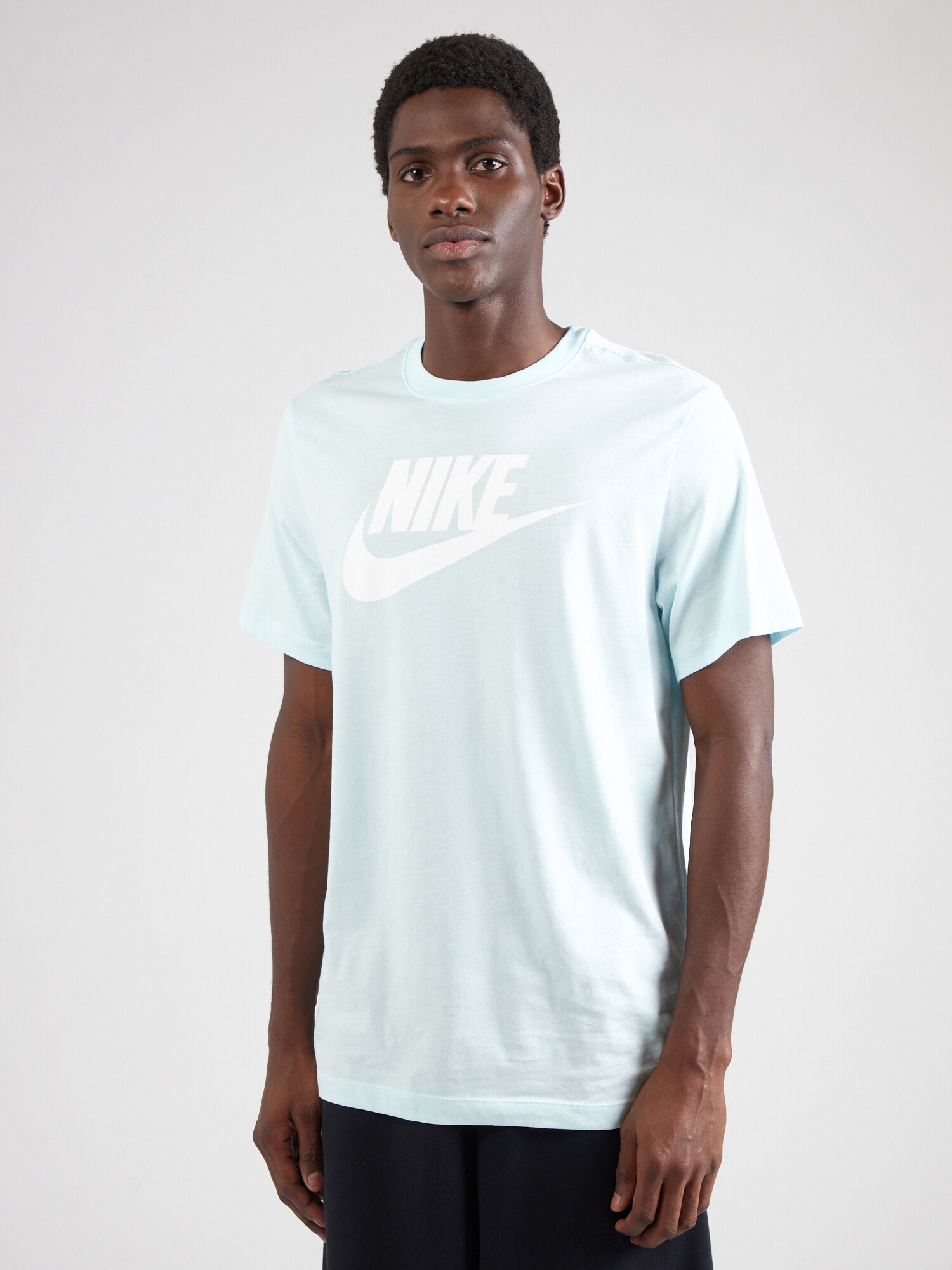 Nike Sportswear Póló  világoskék / fehér termék 2. képe