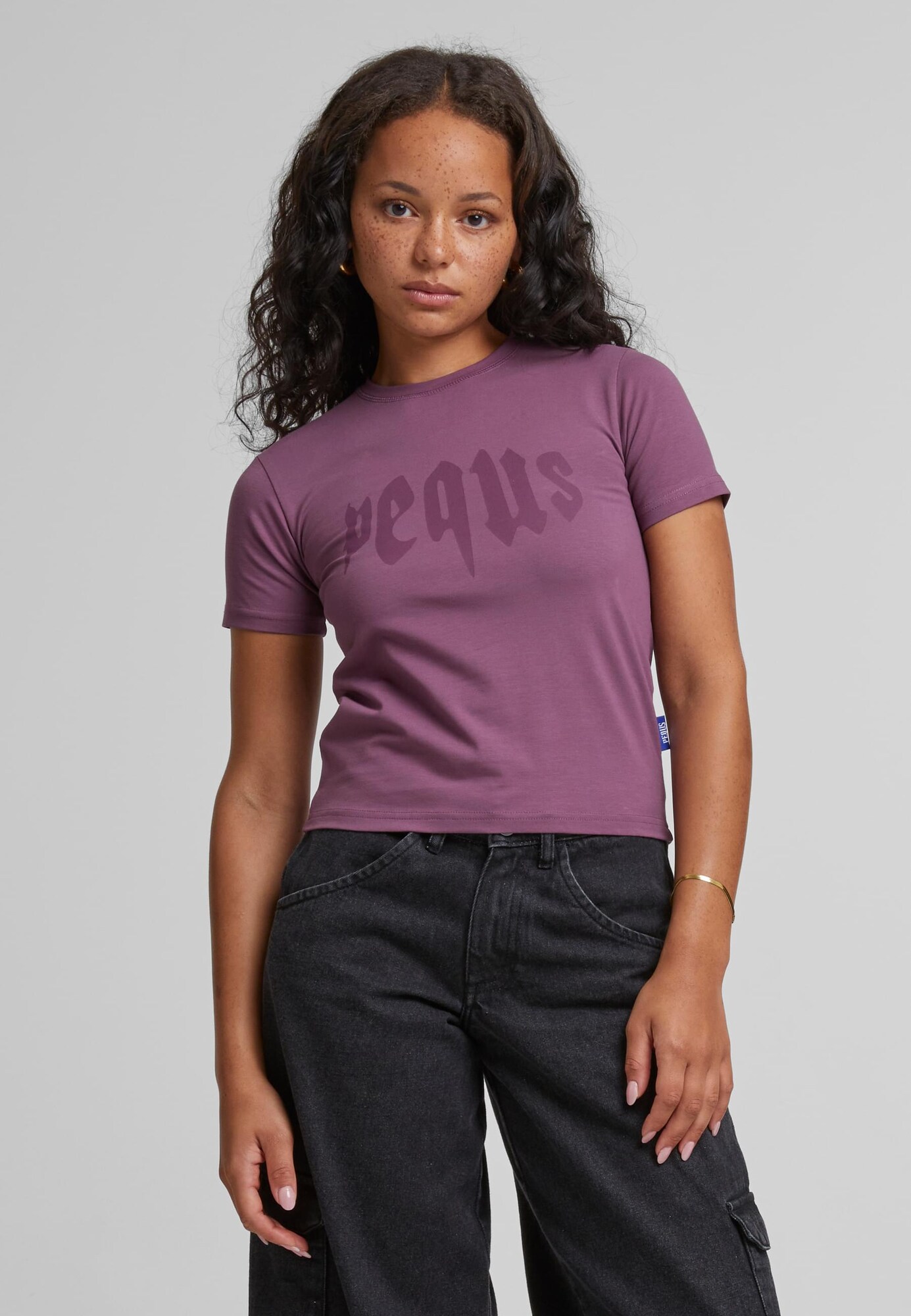 Thumbnail - Pequs Shirt