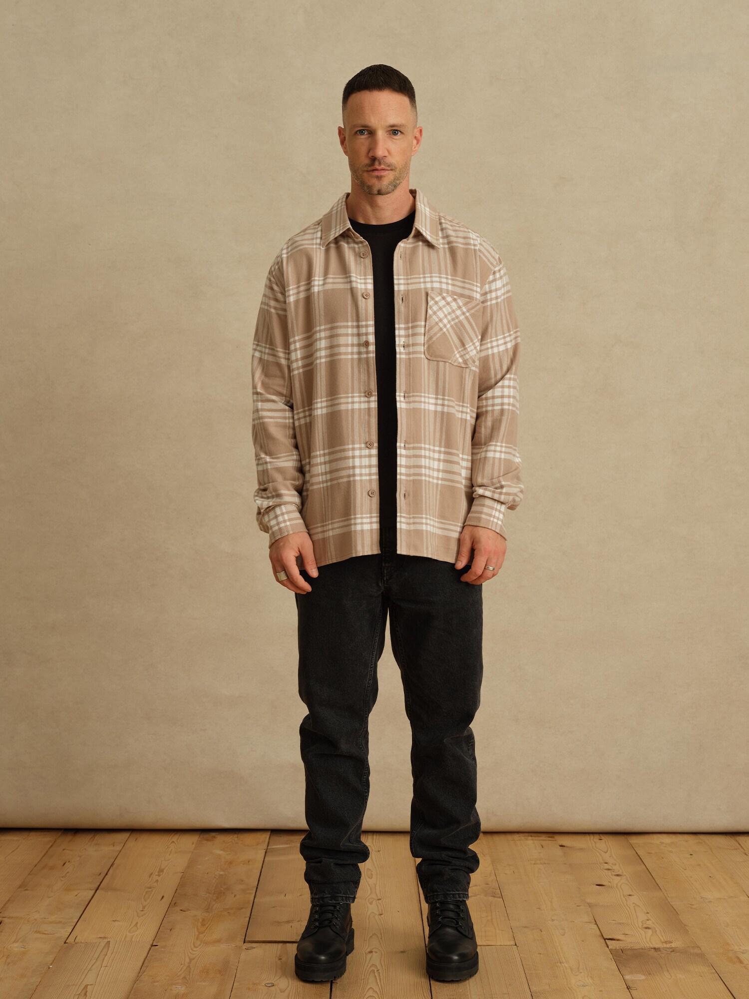 DAN FOX APPAREL Košeľa 'Janosch' béžová / biela (obrázok 5)