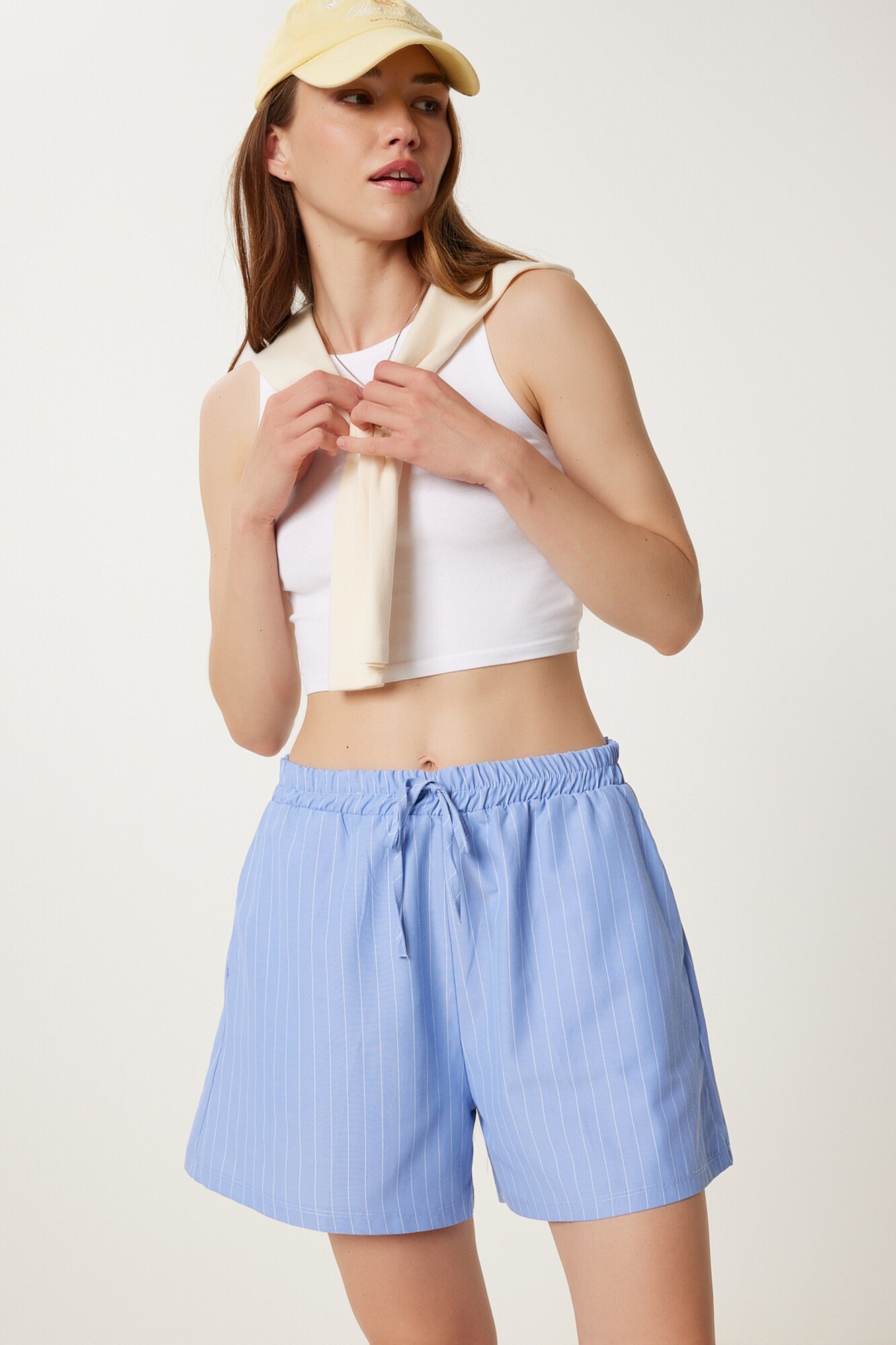 Happiness İstanbul Pantaloni azuriu / alb