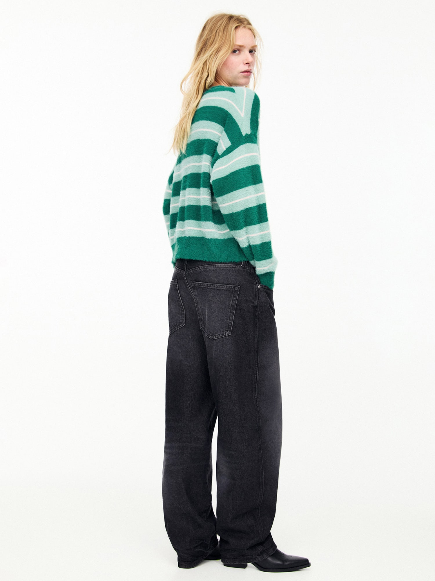 Thumbnail - Pullover