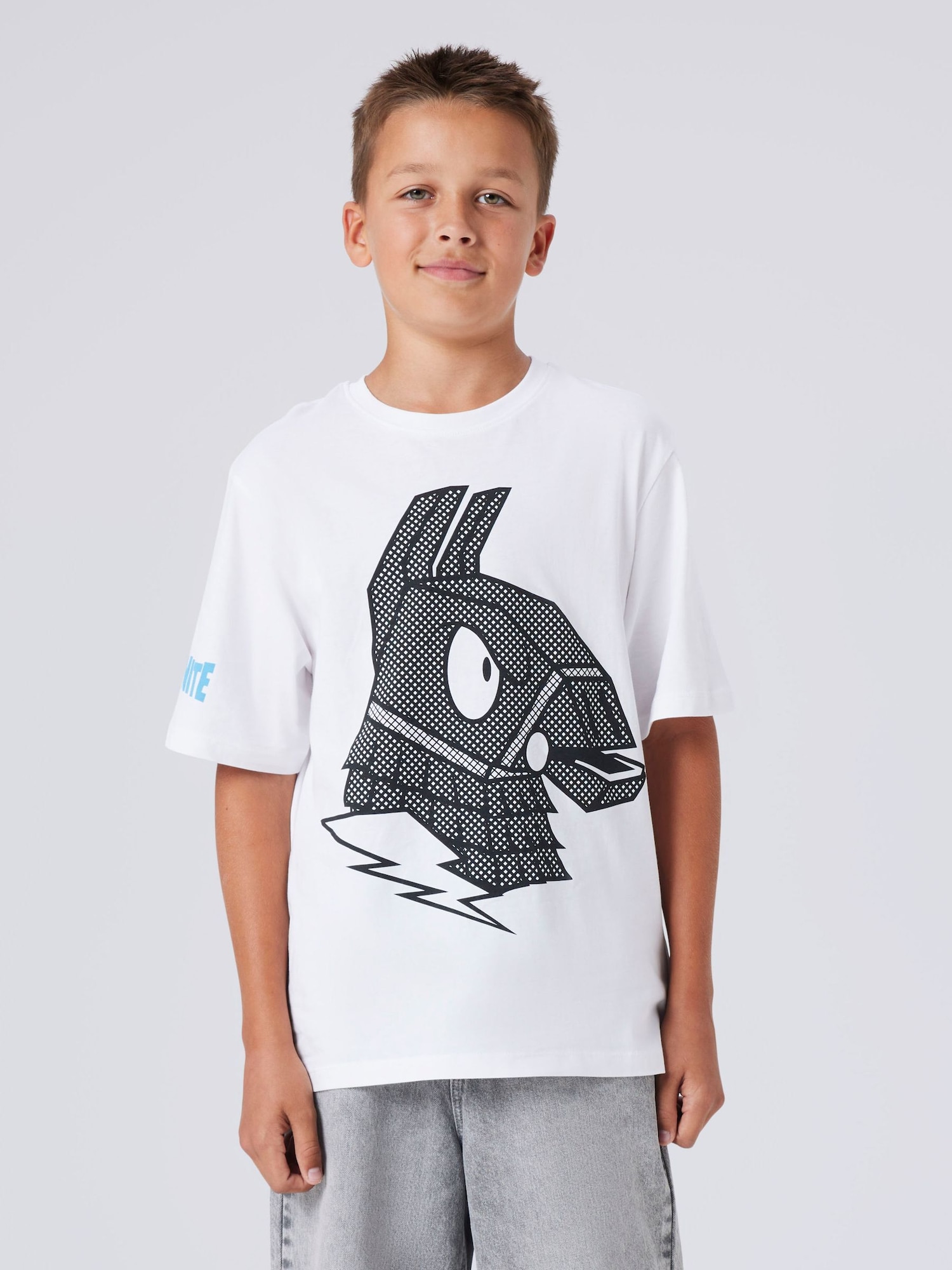 TWO SOON Tričko 'Fortnite' azúrová / čierna / biela (obrázok 5)