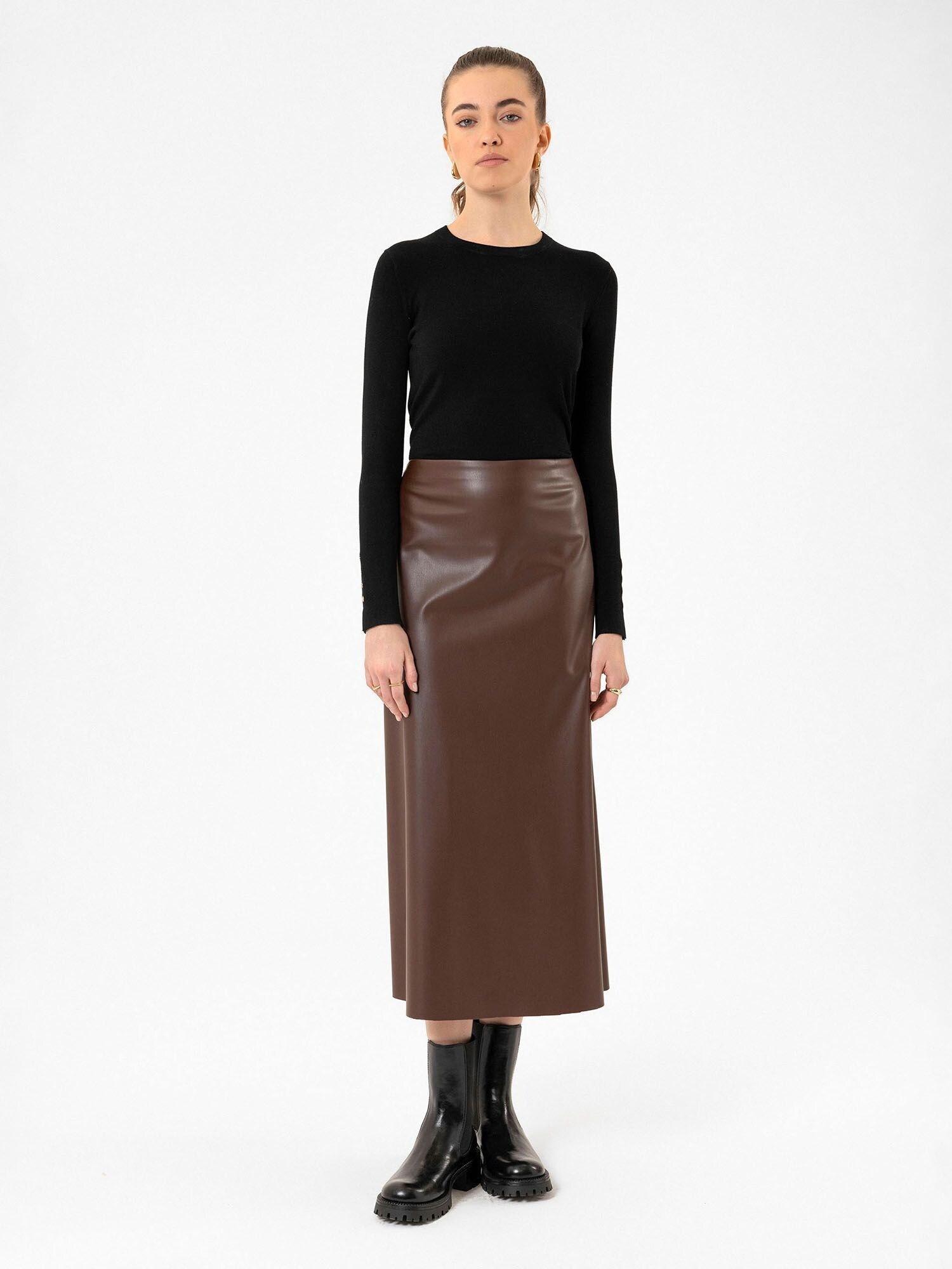 Thumbnail - Antioch Rock Daniela