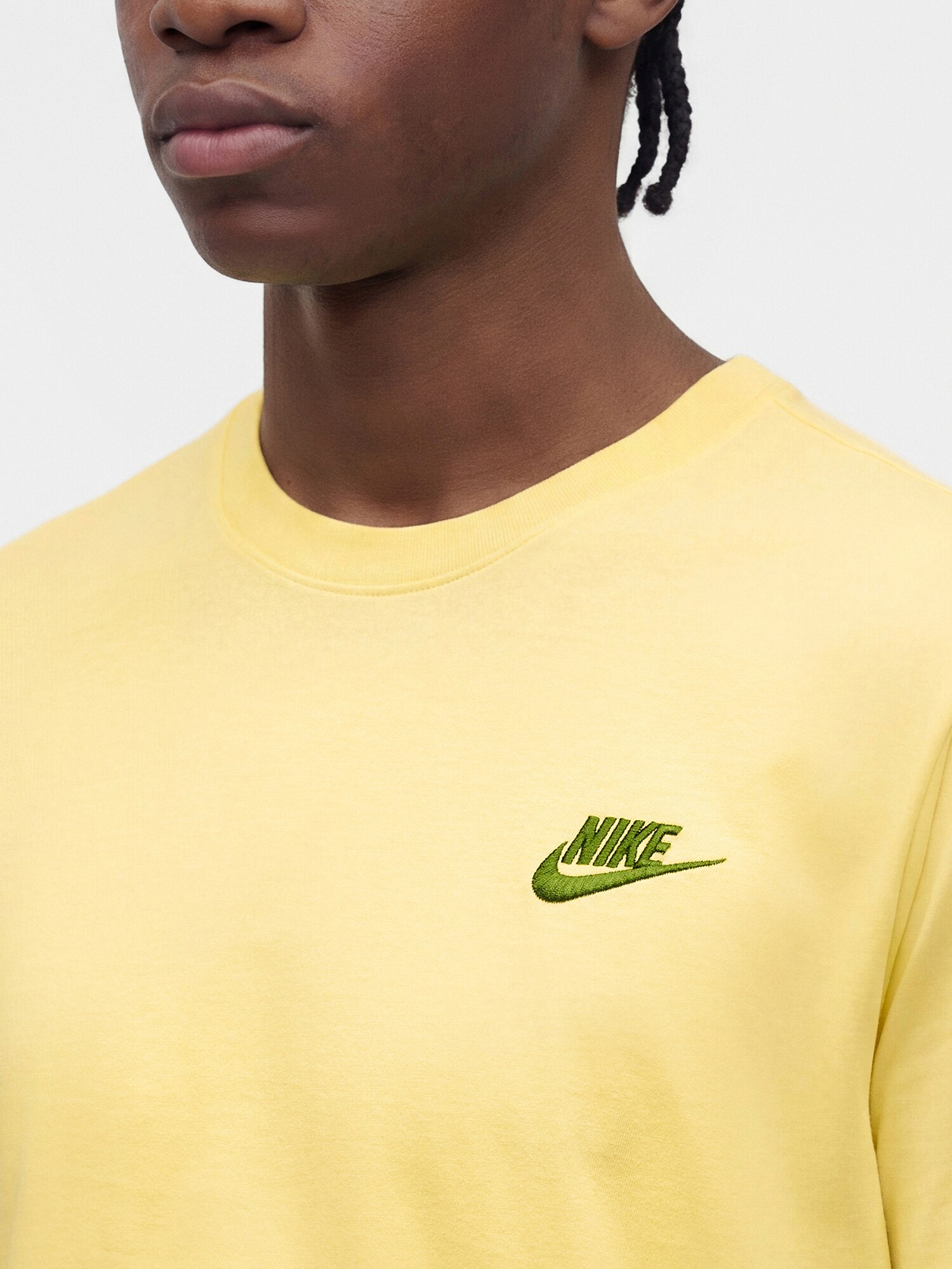 Nike Sportswear Camiseta 'CLUB'  amarillo – imagen 3
